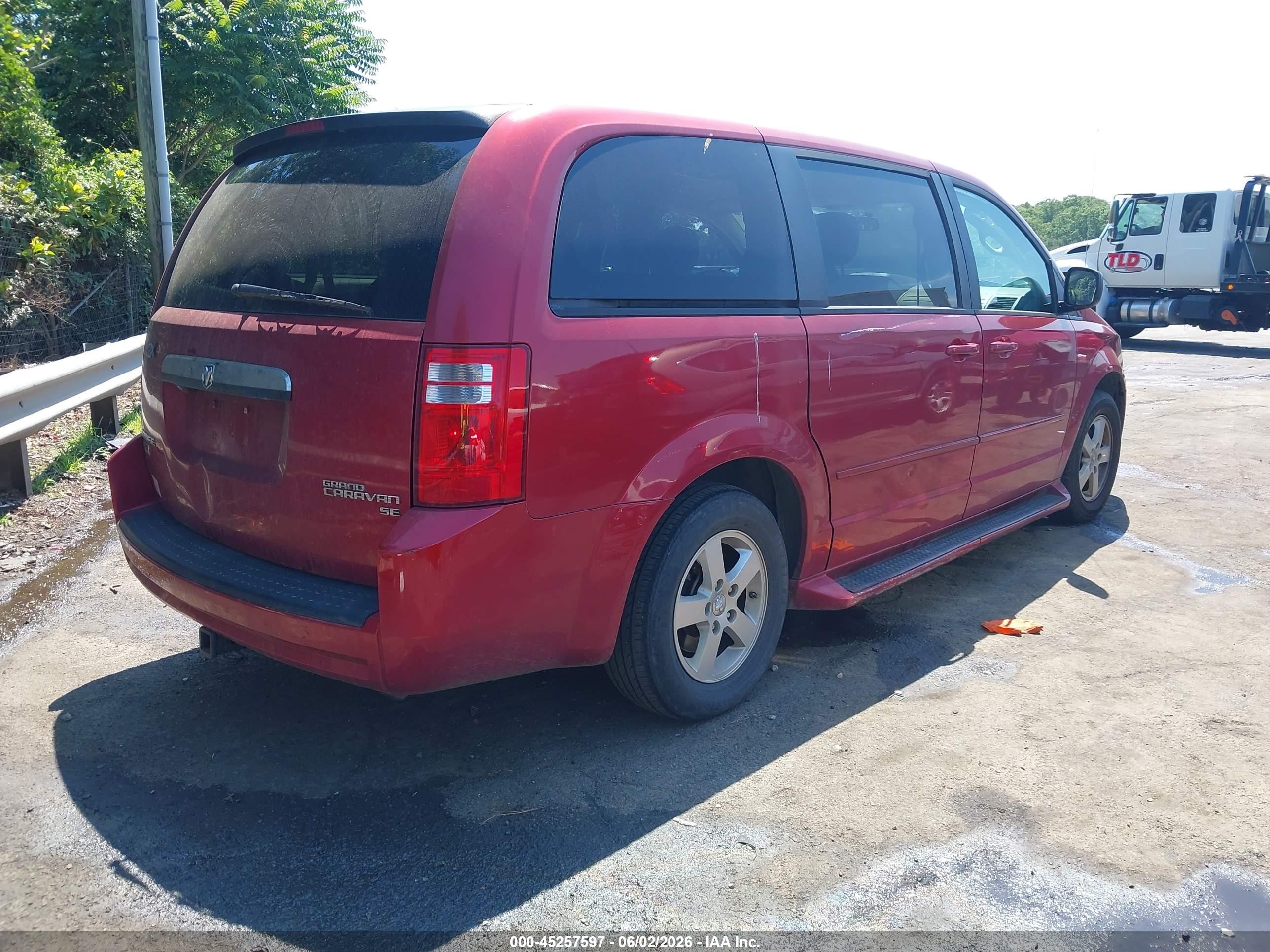 2010 Dodge Grand Caravan Se Red vin: 2D4RN4DE5AR147446