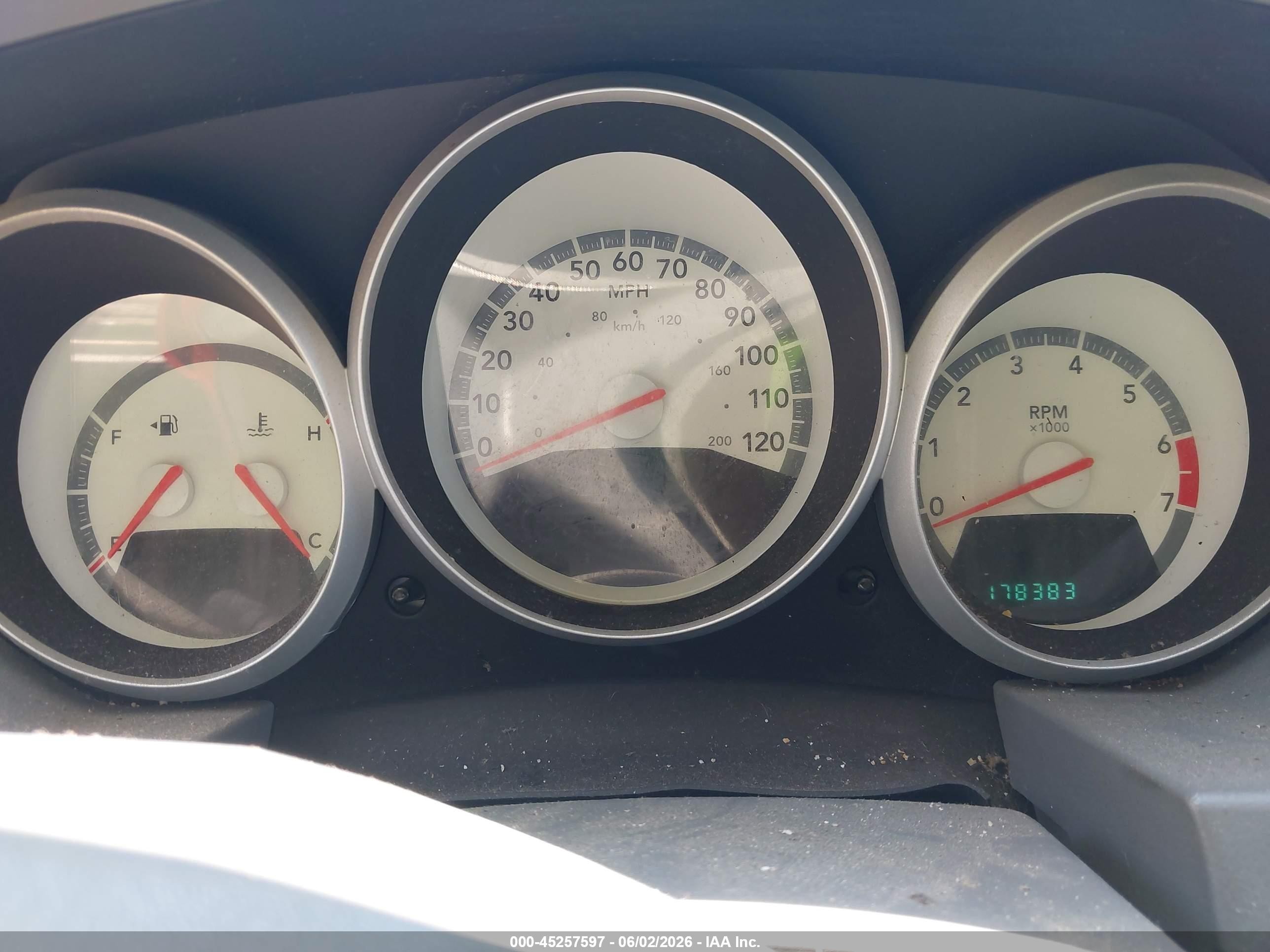 2010 Dodge Grand Caravan Se Red vin: 2D4RN4DE5AR147446