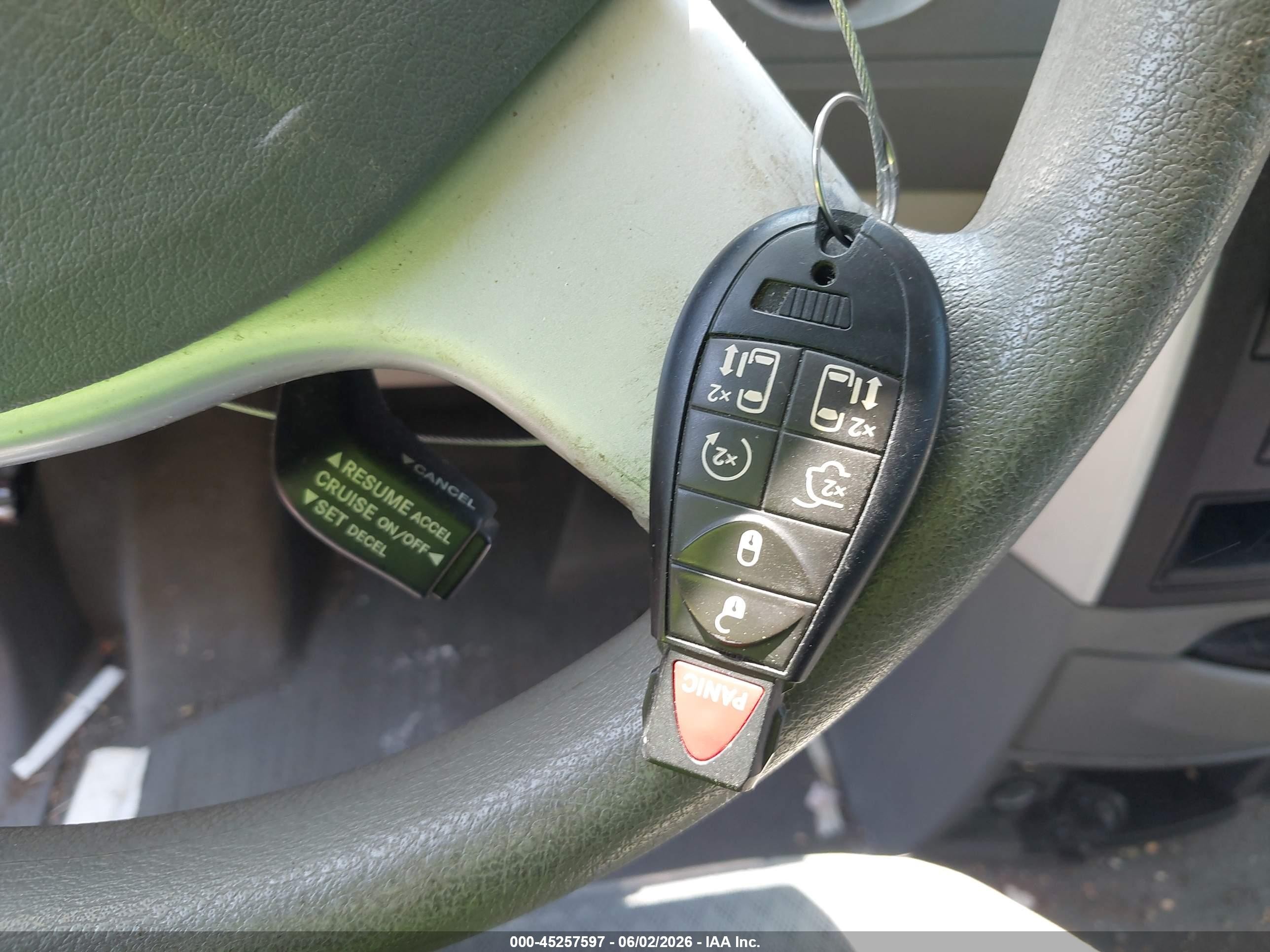 2010 Dodge Grand Caravan Se Red vin: 2D4RN4DE5AR147446