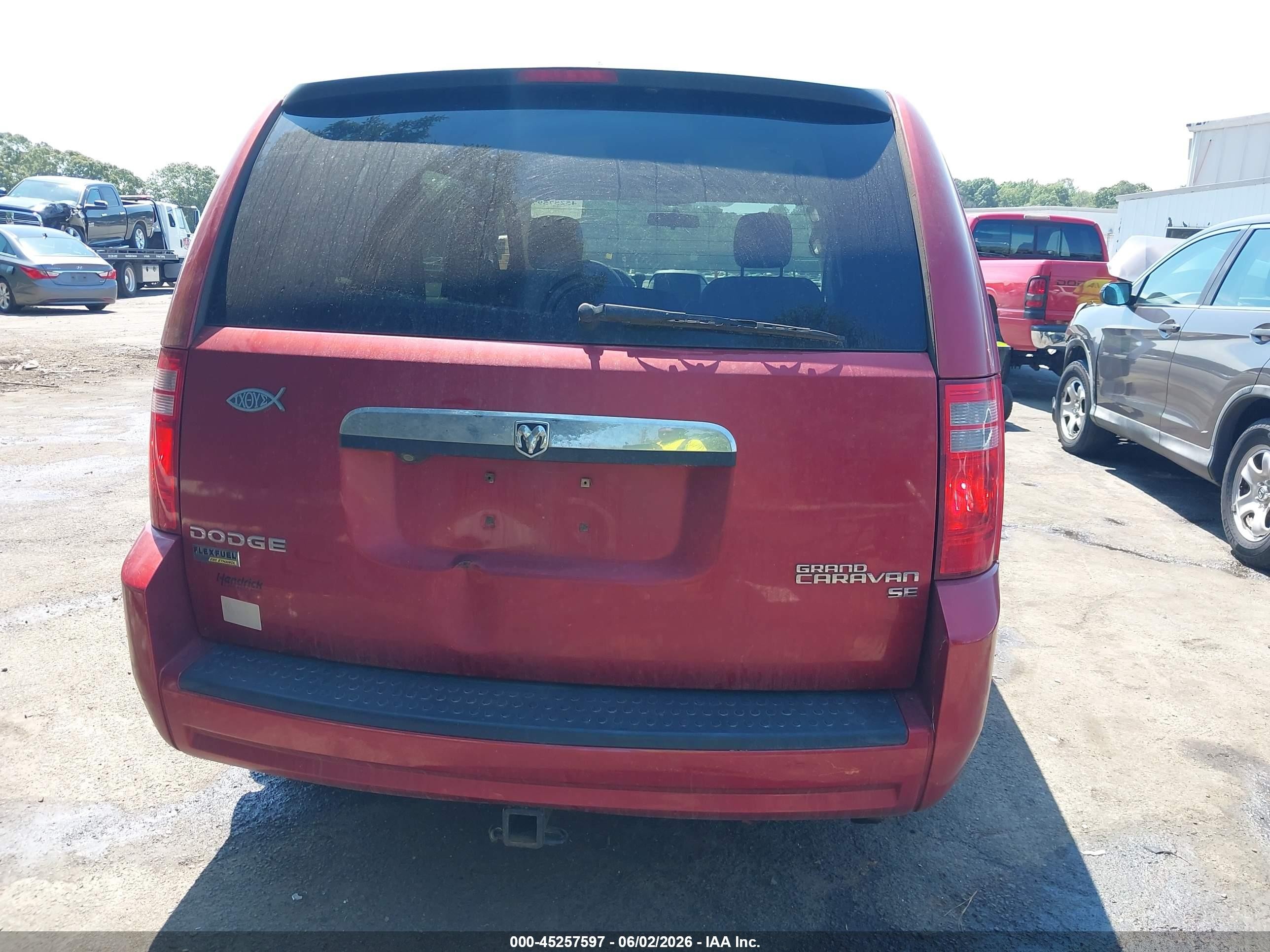 2010 Dodge Grand Caravan Se Red vin: 2D4RN4DE5AR147446