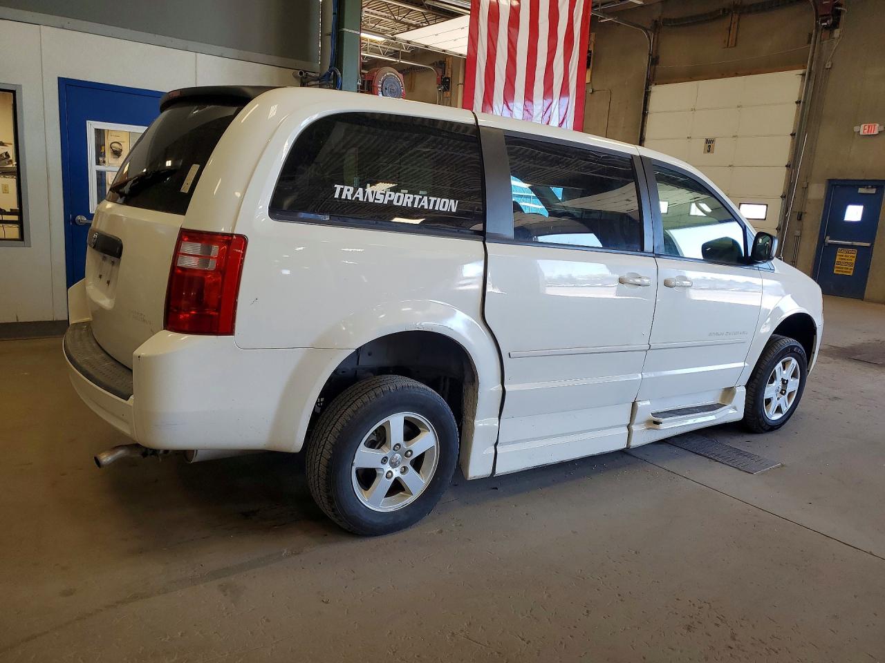 2010 Dodge Grand Caravan Se White vin: 2D4RN4DE5AR167664