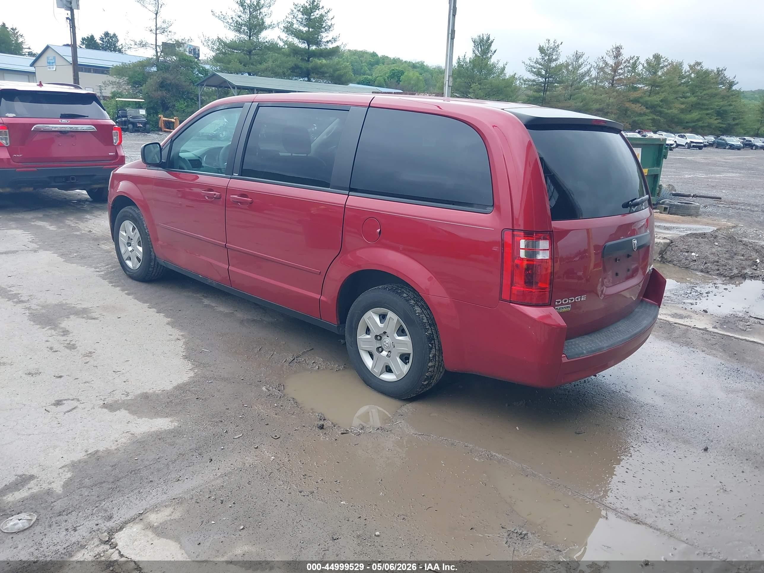 2010 Dodge Grand Caravan Se Red vin: 2D4RN4DE5AR179314
