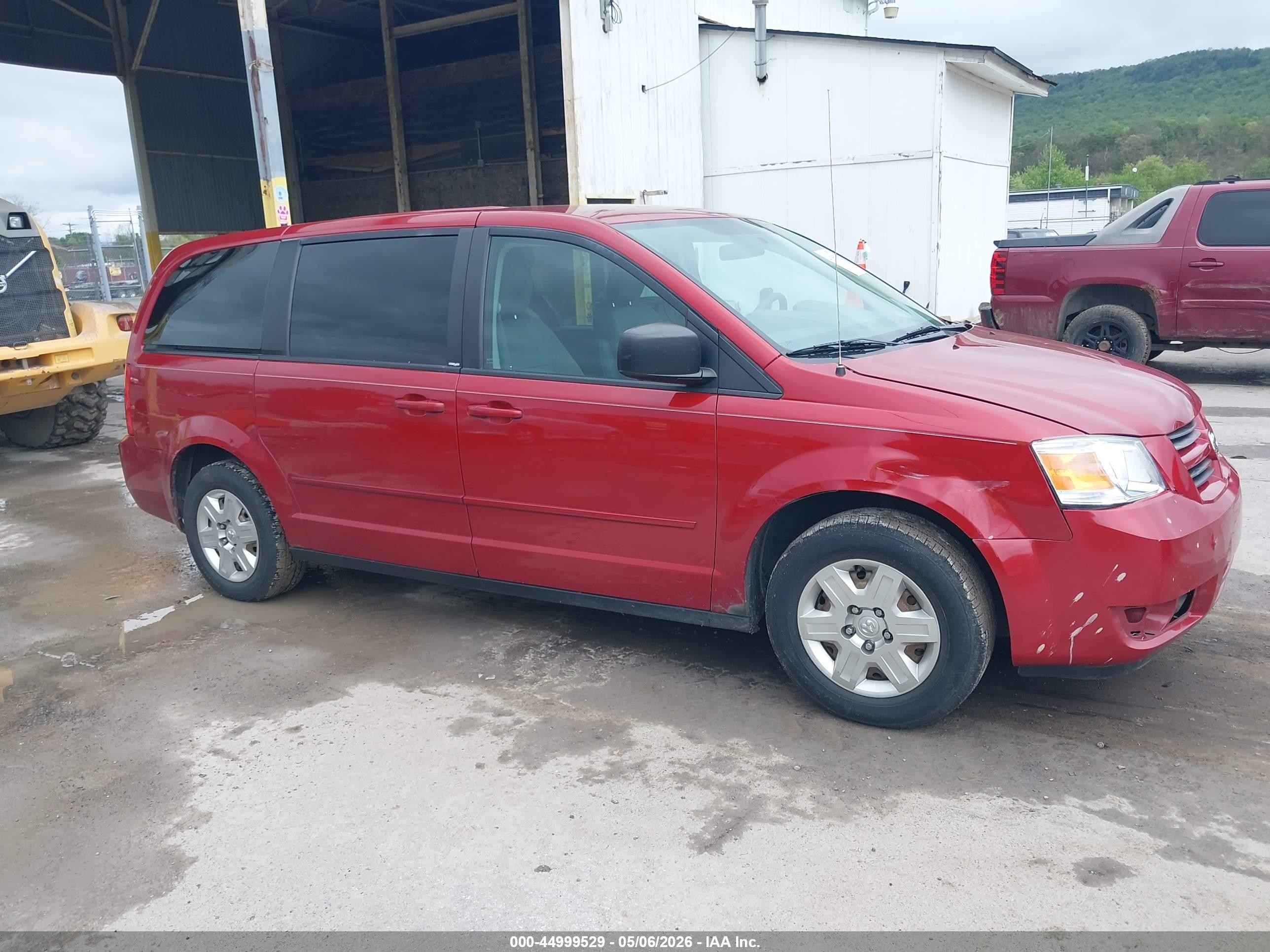 2010 Dodge Grand Caravan Se Red vin: 2D4RN4DE5AR179314