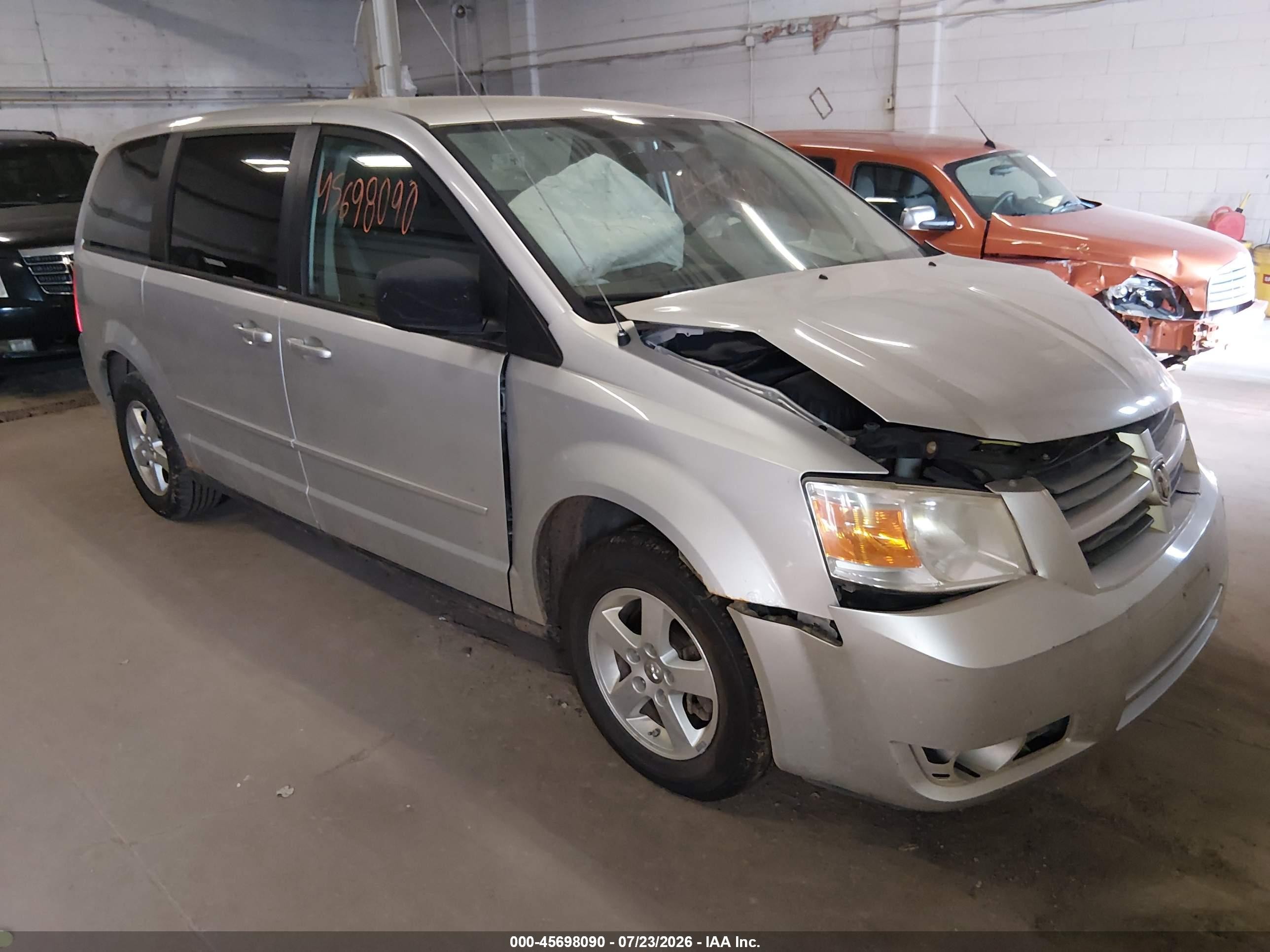 2010 Dodge Grand Caravan Se Silver vin: 2D4RN4DE5AR277923
