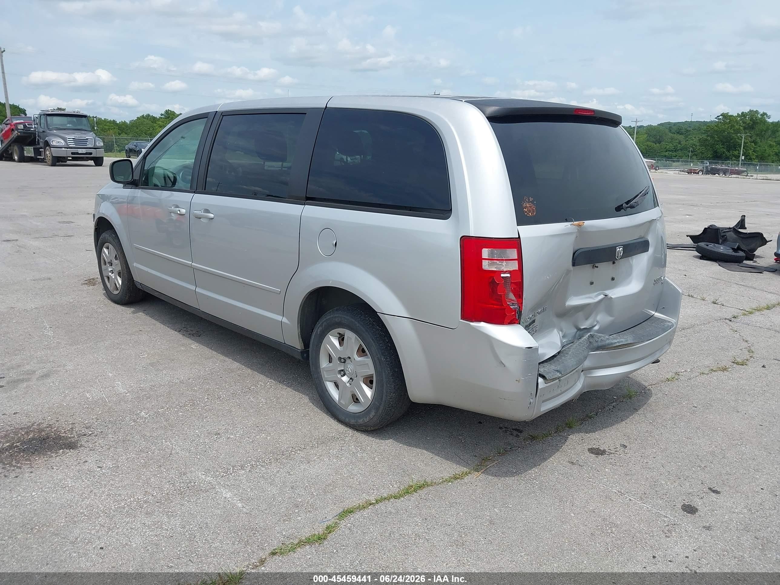 2010 Dodge Grand Caravan Se Silver vin: 2D4RN4DE6AR145799