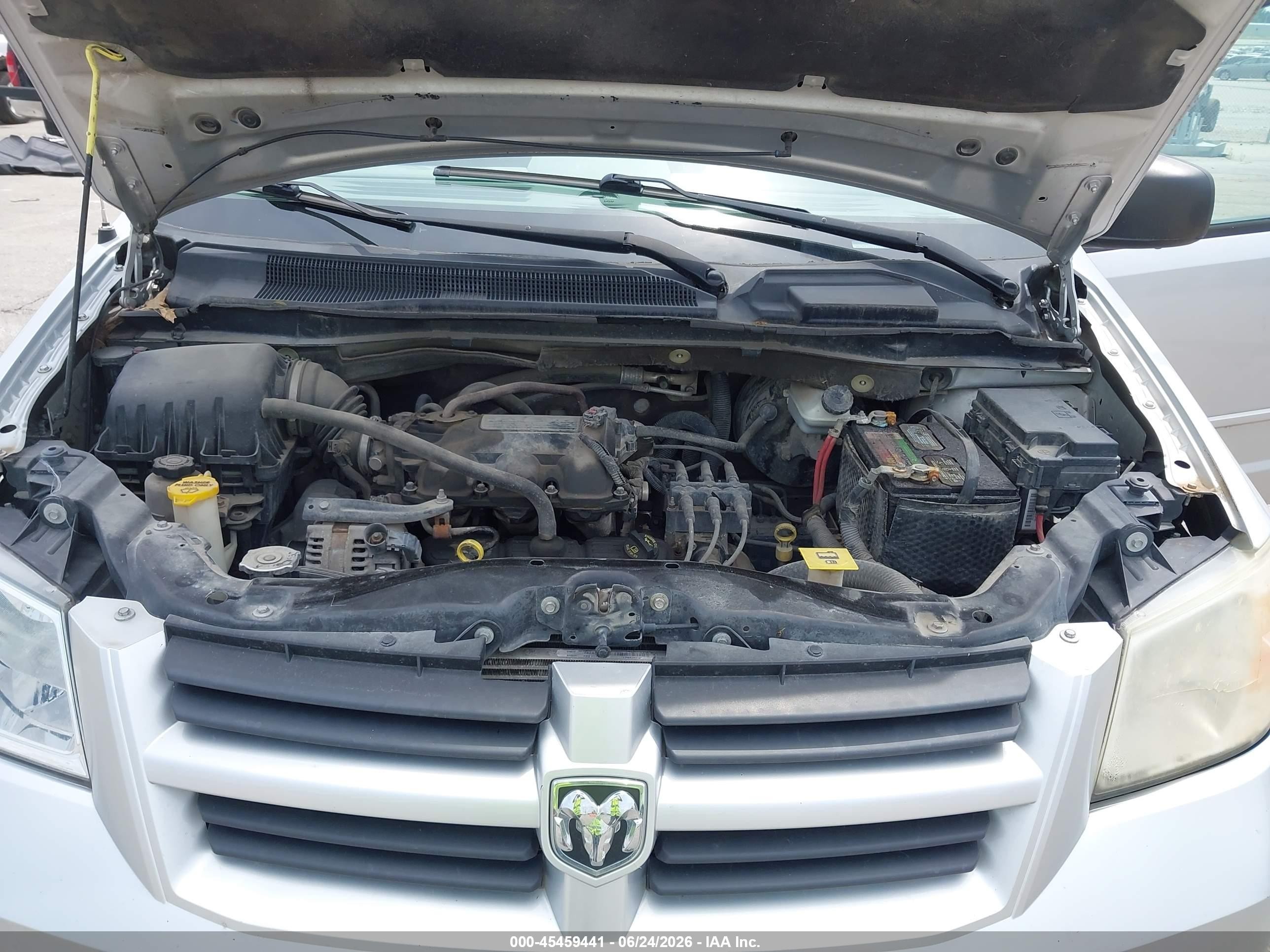 2010 Dodge Grand Caravan Se Silver vin: 2D4RN4DE6AR145799