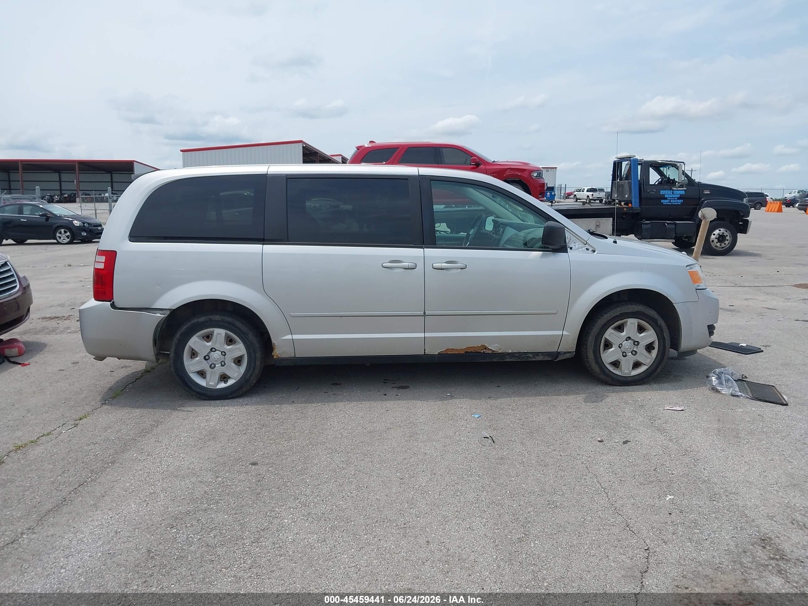2010 Dodge Grand Caravan Se Silver vin: 2D4RN4DE6AR145799