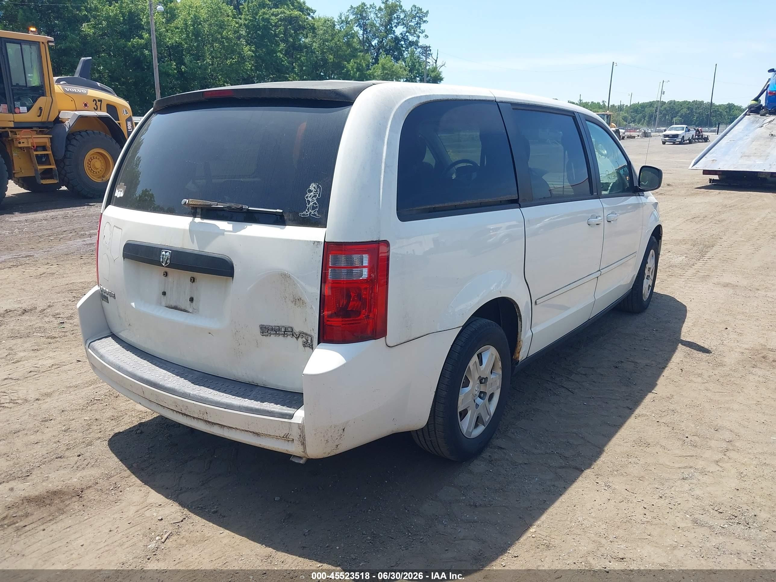 2010 Dodge Grand Caravan Se White vin: 2D4RN4DE6AR171237