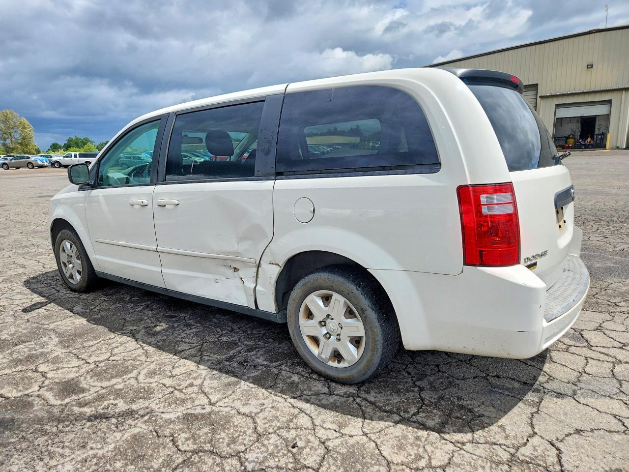 2010 Dodge Grand Caravan Se White vin: 2D4RN4DE7AR179332