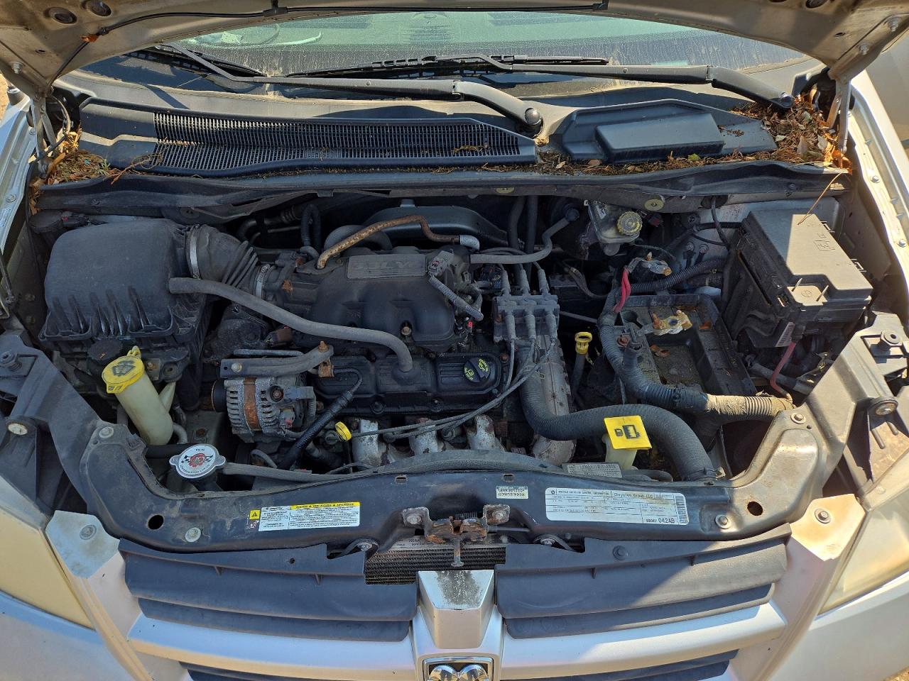 2010 Dodge Grand Caravan Se Silver vin: 2D4RN4DE7AR207985