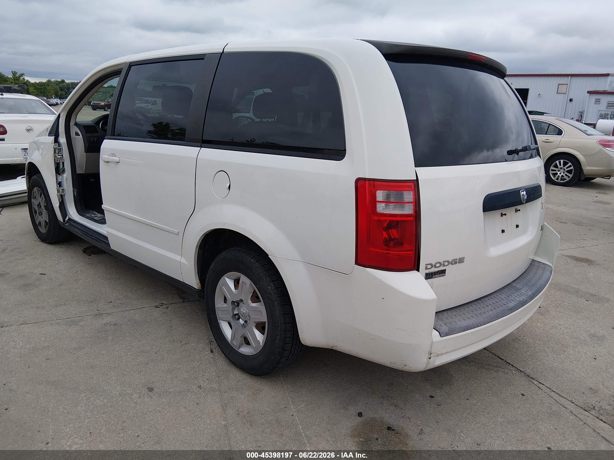 2010 Dodge Grand Caravan Se White vin: 2D4RN4DE7AR372788