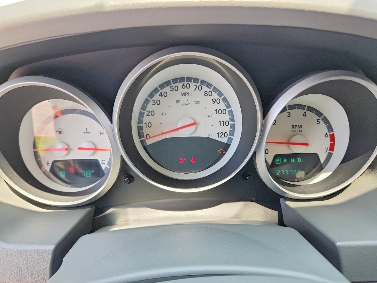 2010 Dodge Grand Caravan Se Красный vin: 2D4RN4DE8AR101626