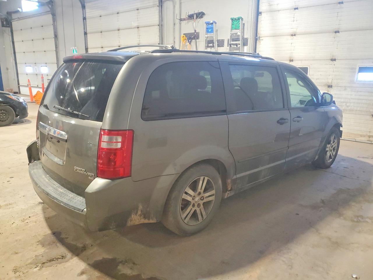 2010 Dodge Grand Caravan Se Black vin: 2D4RN4DE8AR276247