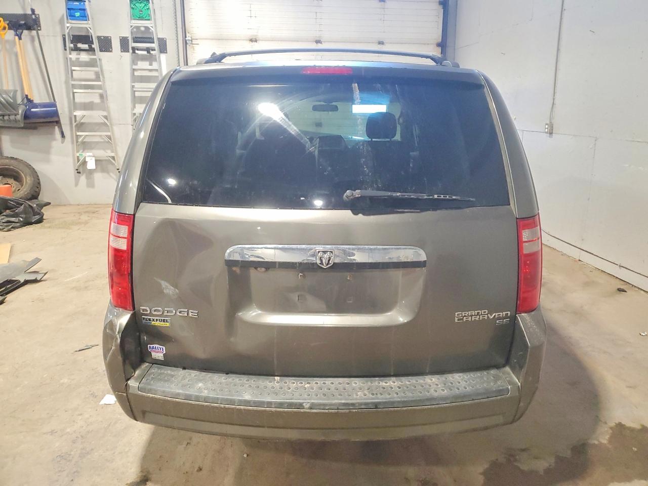 2010 Dodge Grand Caravan Se Black vin: 2D4RN4DE8AR276247