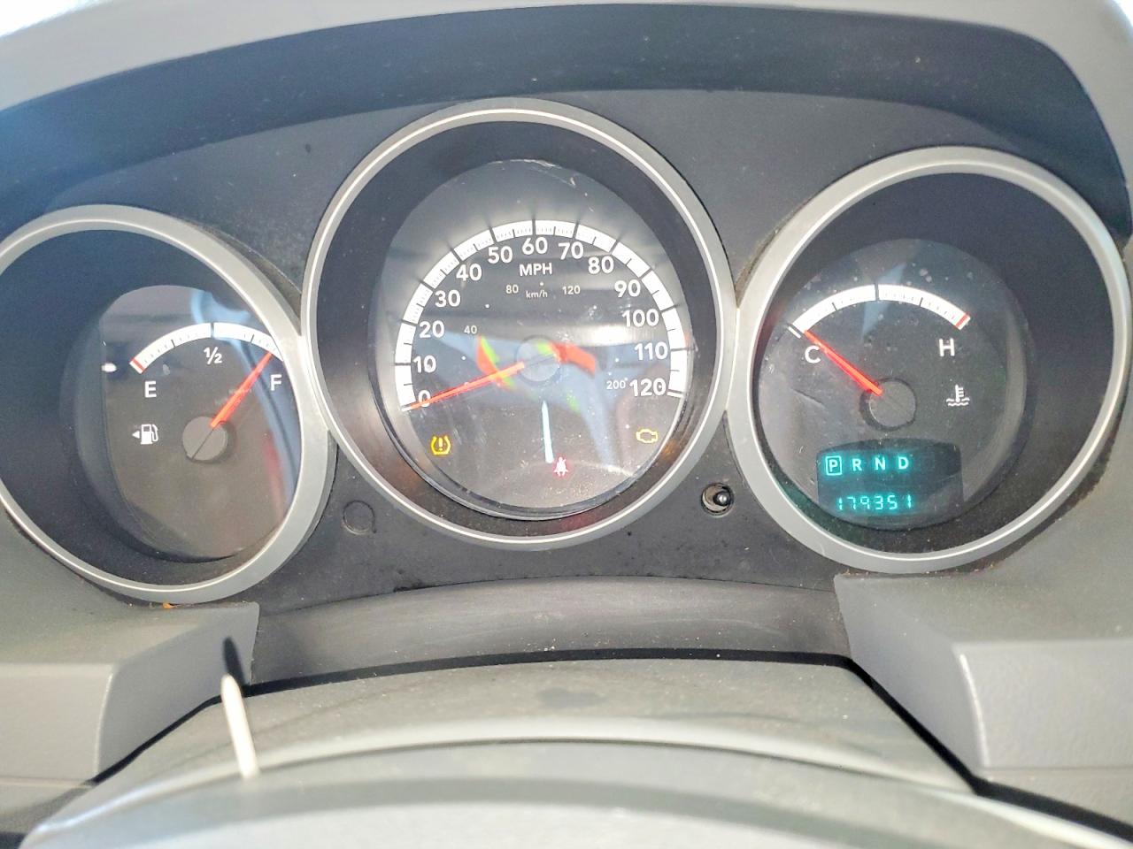 2010 Dodge Grand Caravan Se Серебряный vin: 2D4RN4DE8AR326970
