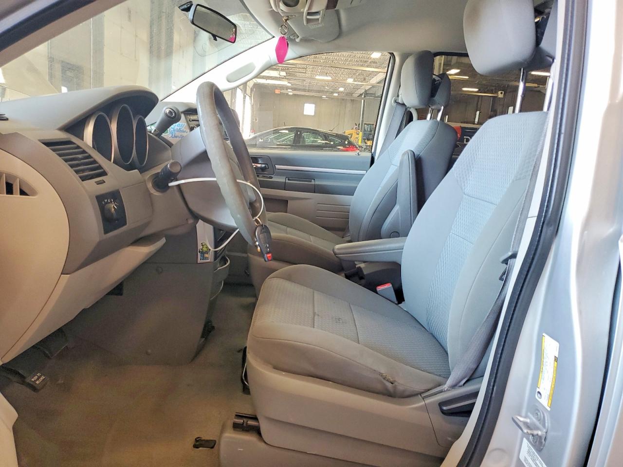 2010 Dodge Grand Caravan Se Серебряный vin: 2D4RN4DE8AR326970