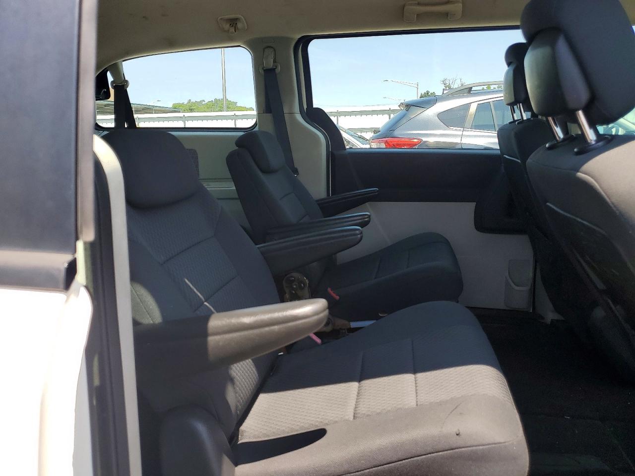 2010 Dodge Grand Caravan Cargo White vin: 2D4RN4DE8AR350072