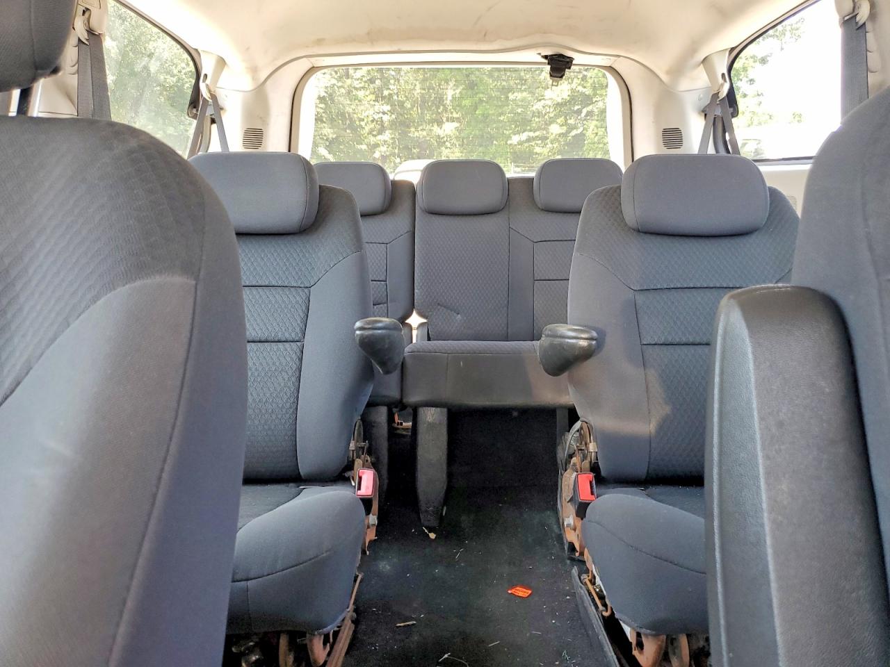 2010 Dodge Grand Caravan Cargo White vin: 2D4RN4DE8AR350072