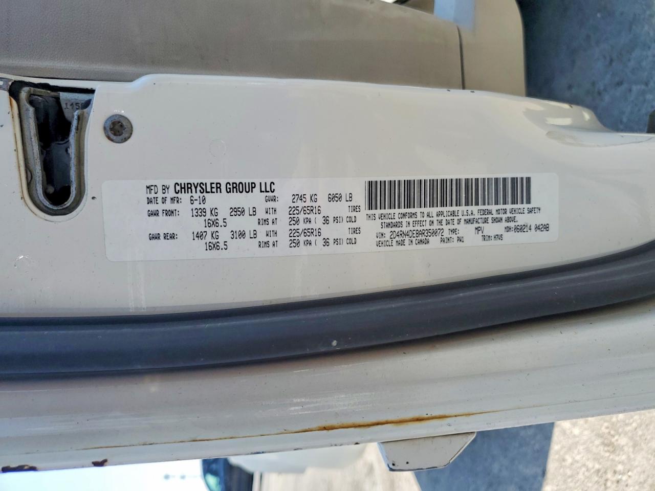 2010 Dodge Grand Caravan Cargo White vin: 2D4RN4DE8AR350072