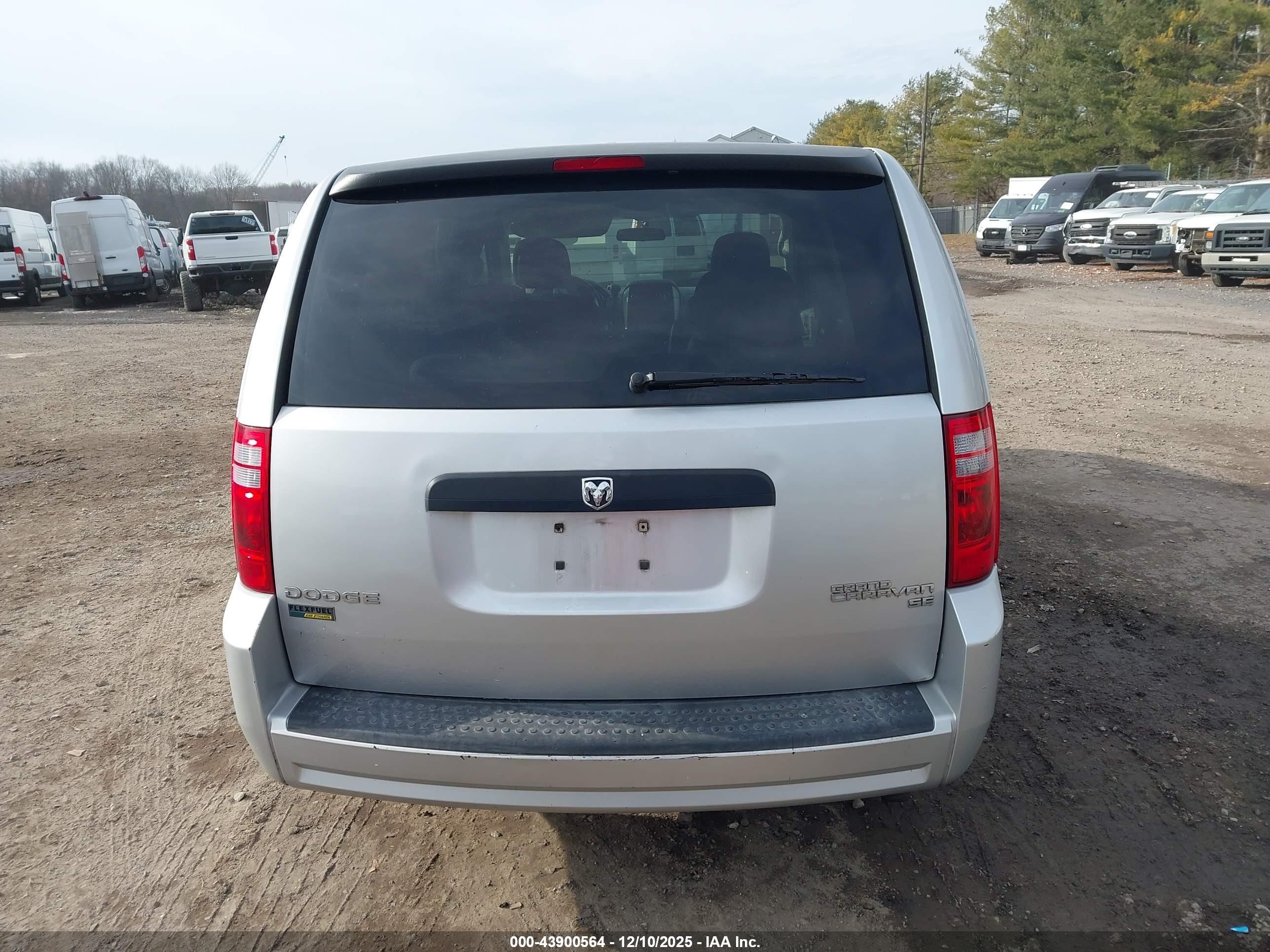 2010 Dodge Grand Caravan Se Серебряный vin: 2D4RN4DE8AR478327