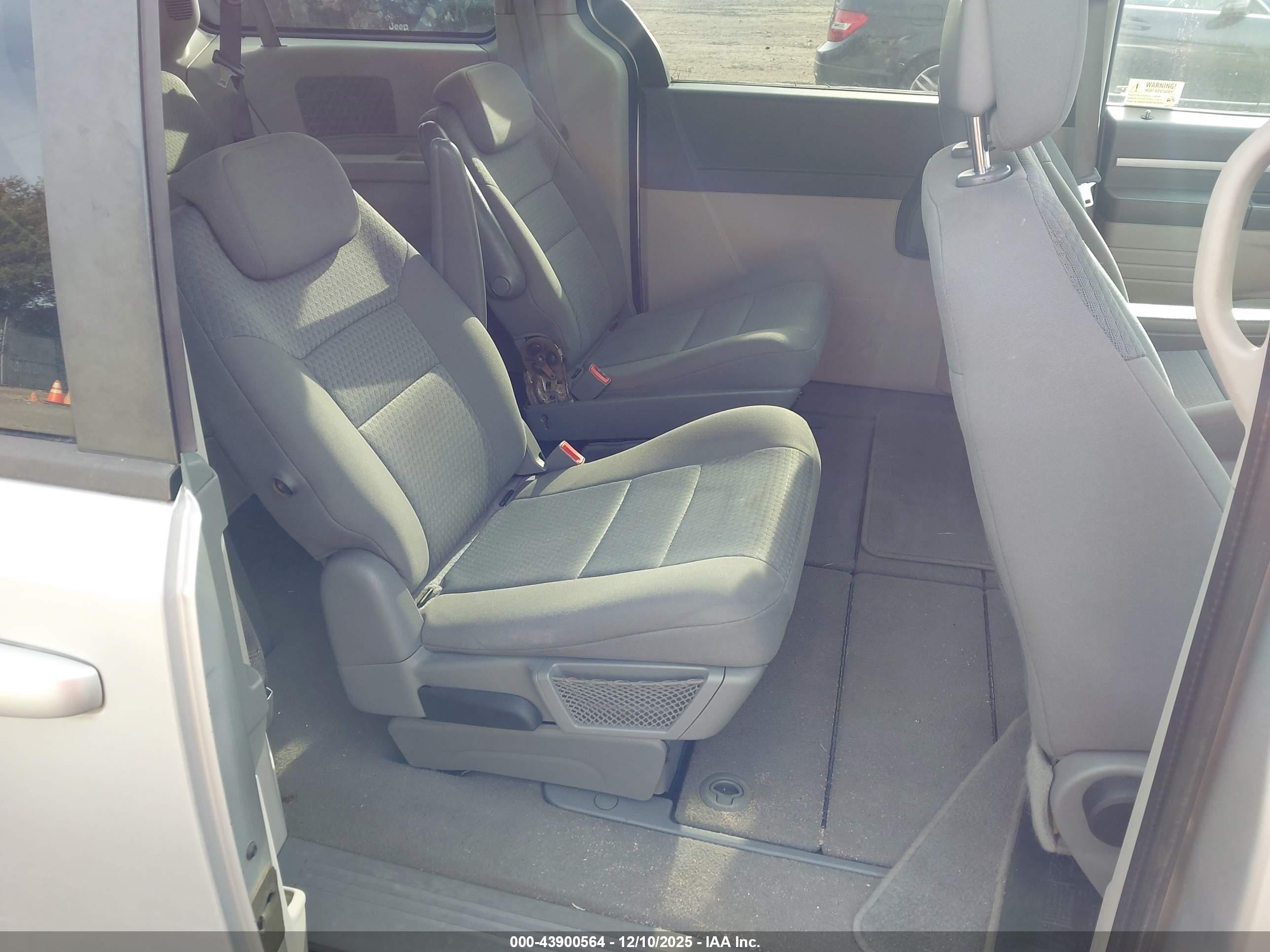 2010 Dodge Grand Caravan Se Серебряный vin: 2D4RN4DE8AR478327