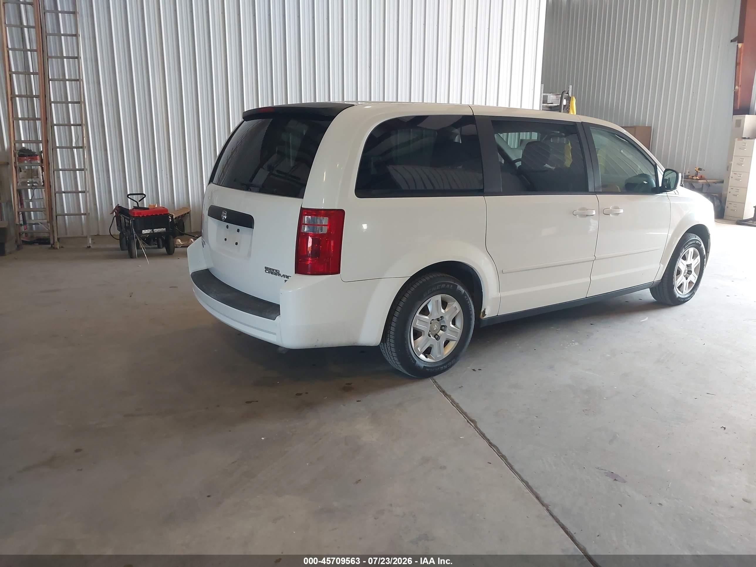 2010 Dodge Grand Caravan Se Gray vin: 2D4RN4DE9AR111369