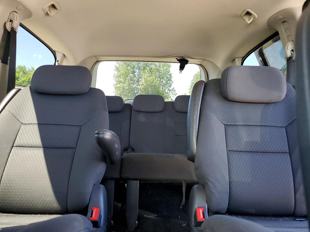 2010 Dodge Grand Caravan Se Silver vin: 2D4RN4DE9AR166890
