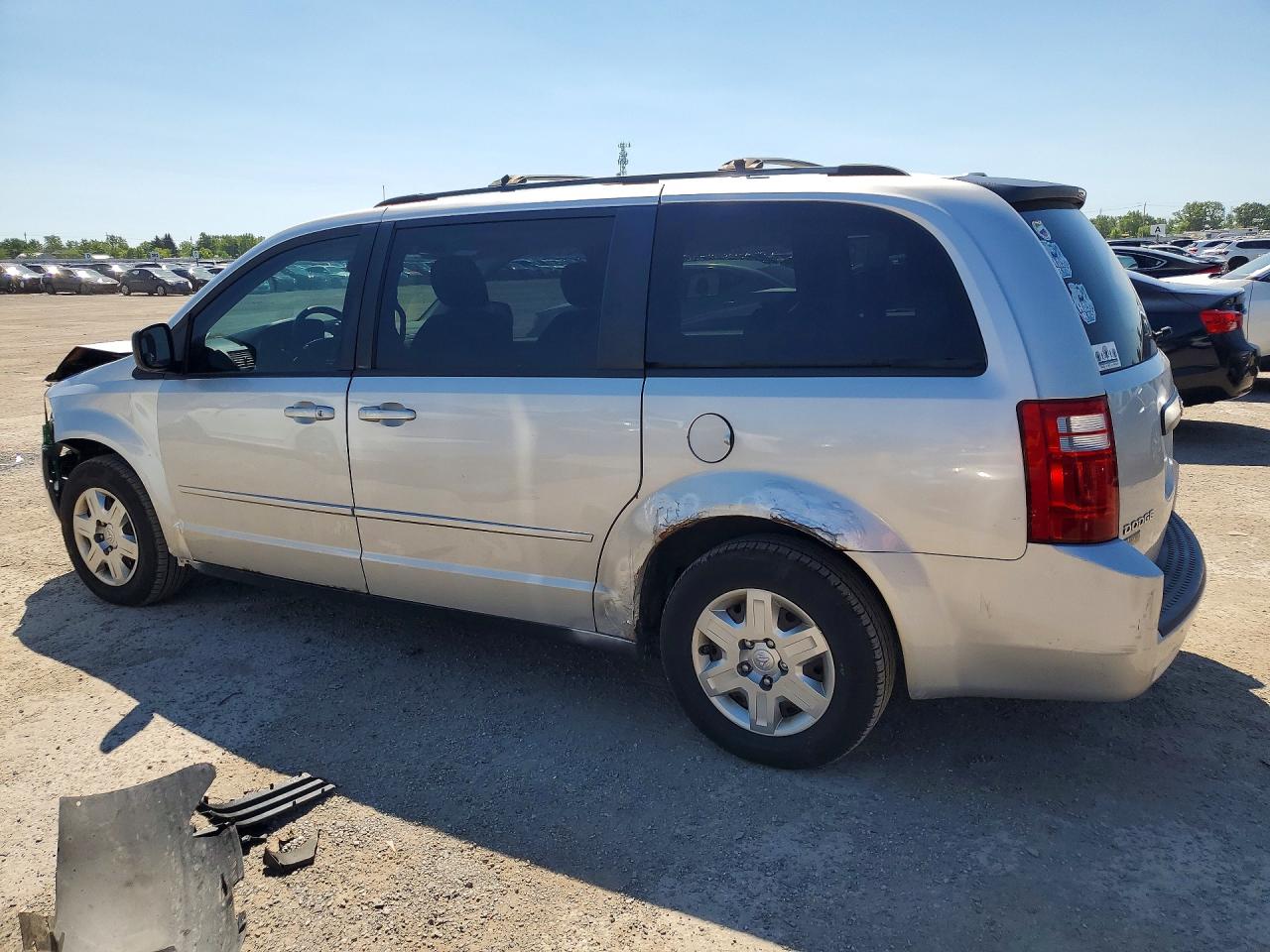 2010 Dodge Grand Caravan Se Silver vin: 2D4RN4DE9AR166890