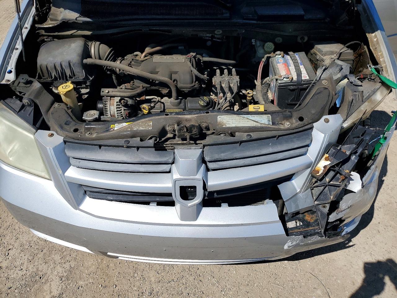2010 Dodge Grand Caravan Se Silver vin: 2D4RN4DE9AR166890