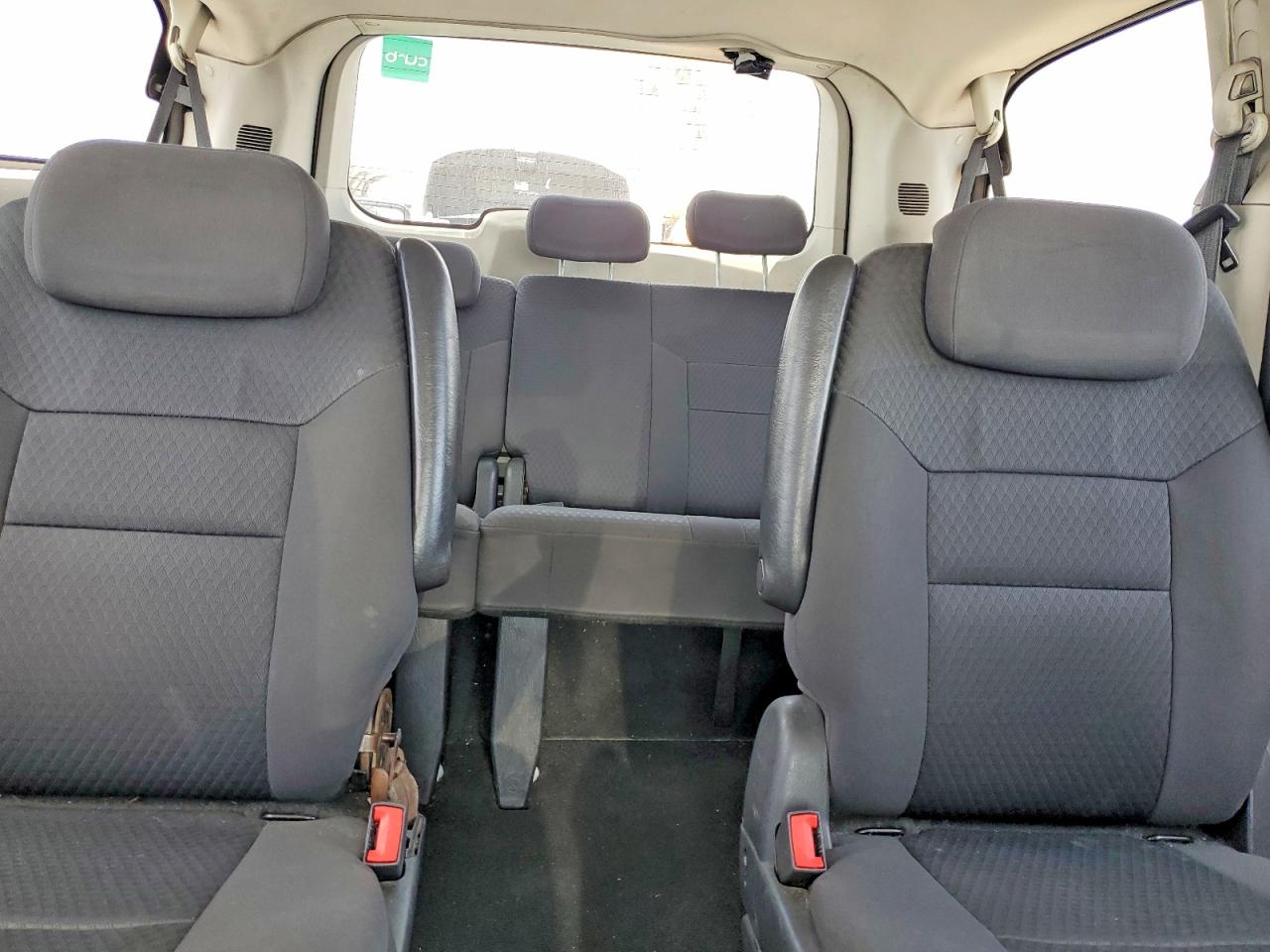 2010 Dodge Grand Caravan Se White vin: 2D4RN4DE9AR207292
