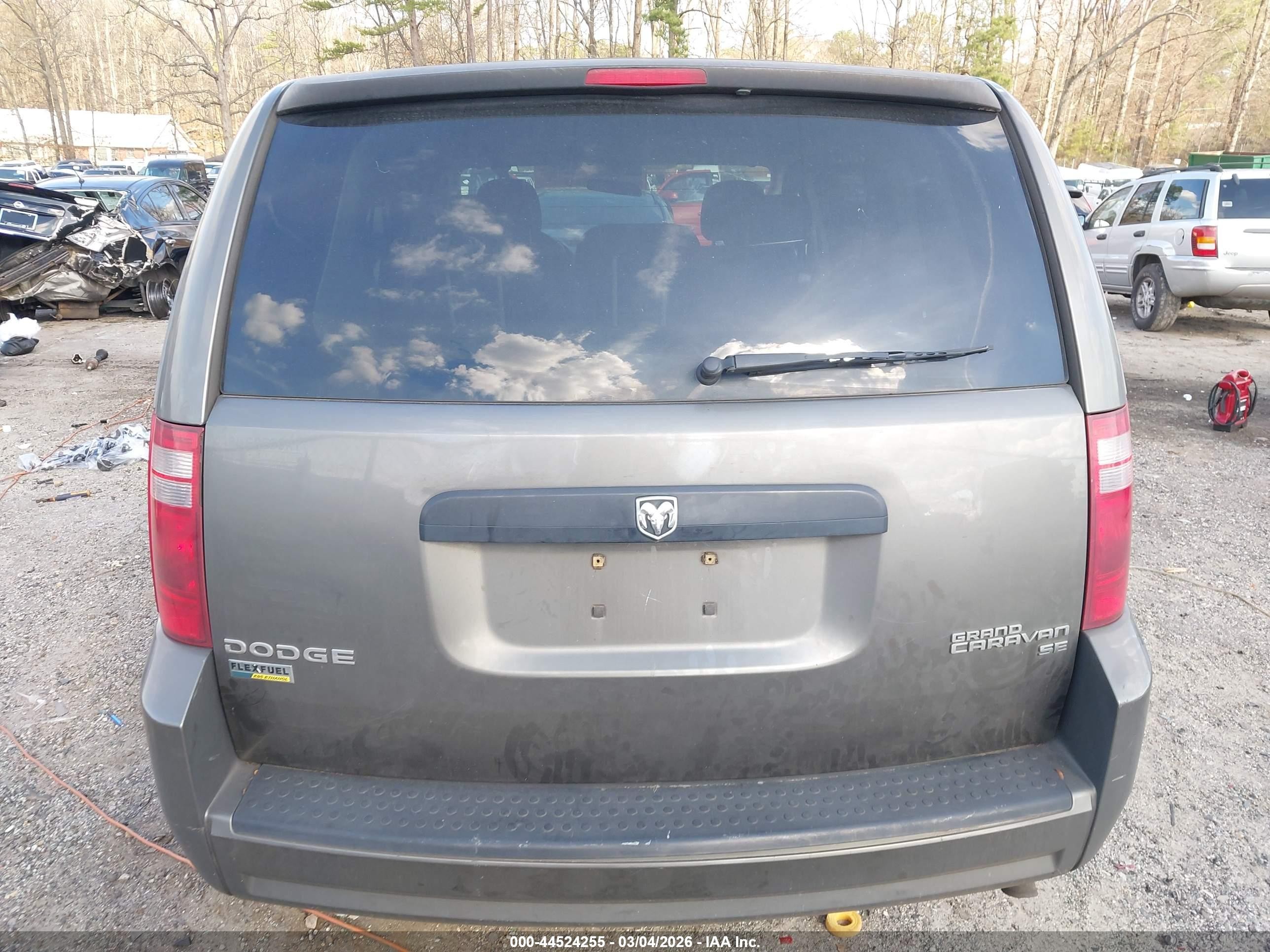 2010 Dodge Grand Caravan Se Gray vin: 2D4RN4DE9AR380195