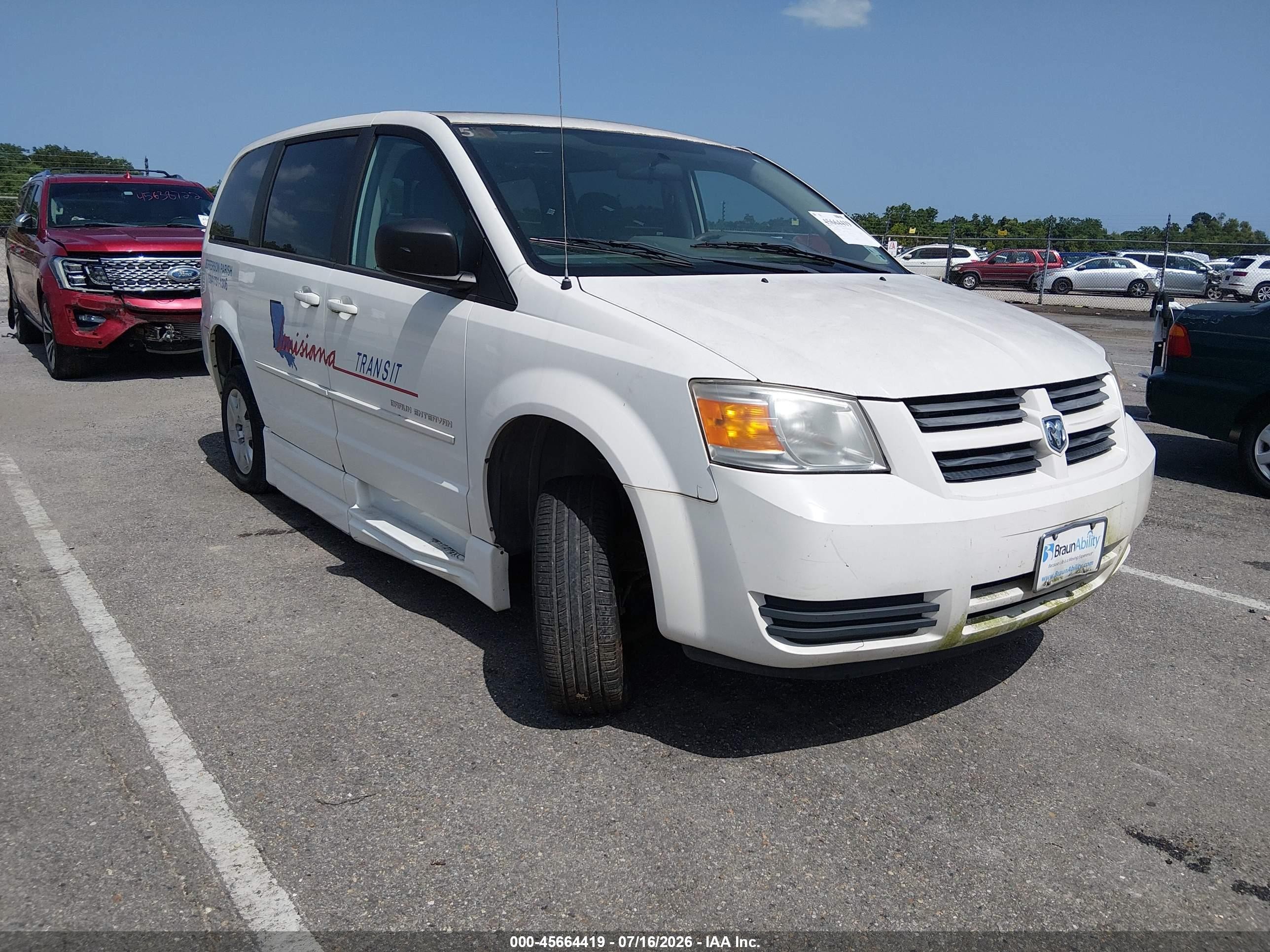 2010 Dodge Grand Caravan Se White vin: 2D4RN4DE9AR445370