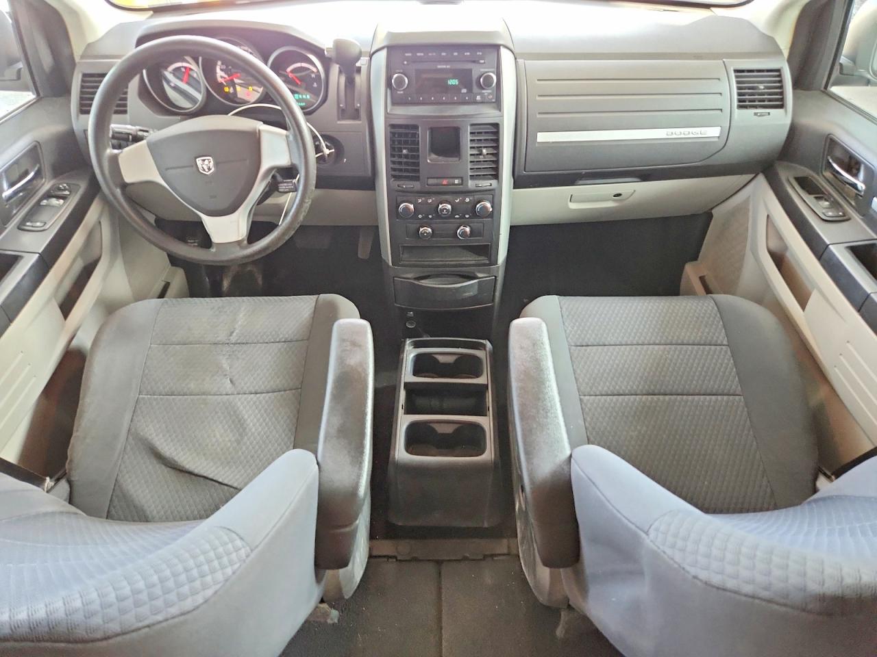 2010 Dodge Grand Caravan Se White vin: 2D4RN4DEXAR134725