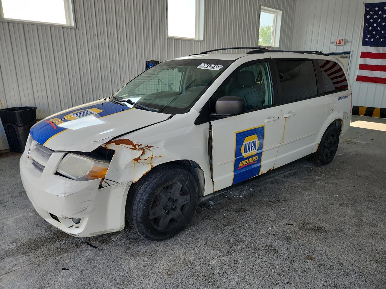 2010 Dodge Grand Caravan Se White vin: 2D4RN4DEXAR134725 Damage: Left Head Lamp, Broken, Replacement Required