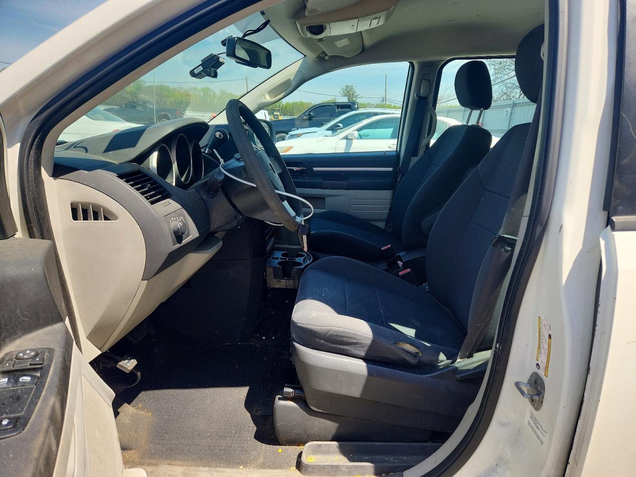 2010 Dodge Grand Caravan Se White vin: 2D4RN4DEXAR265668