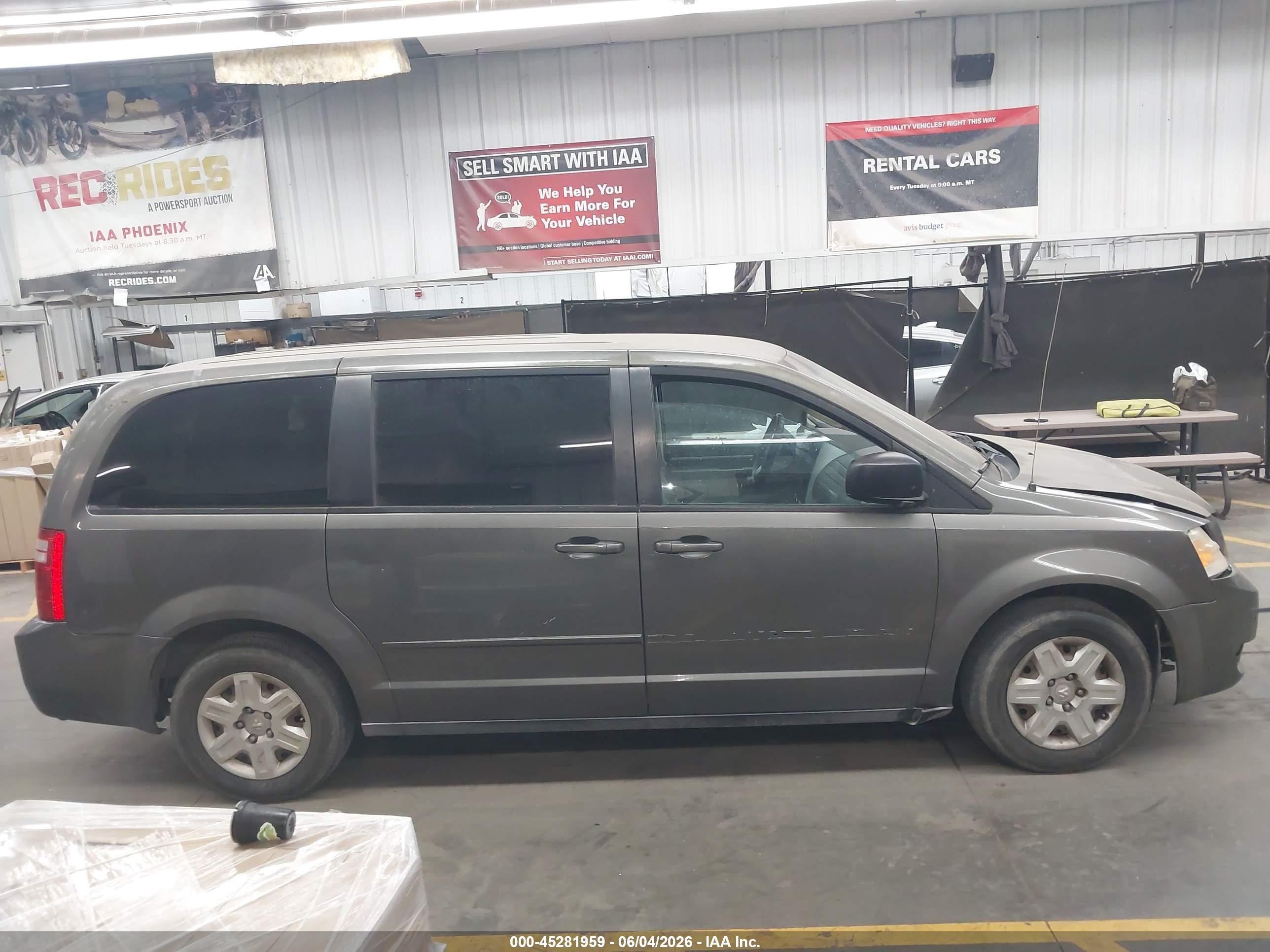 2010 Dodge Grand Caravan Se Gray vin: 2D4RN4DEXAR335279