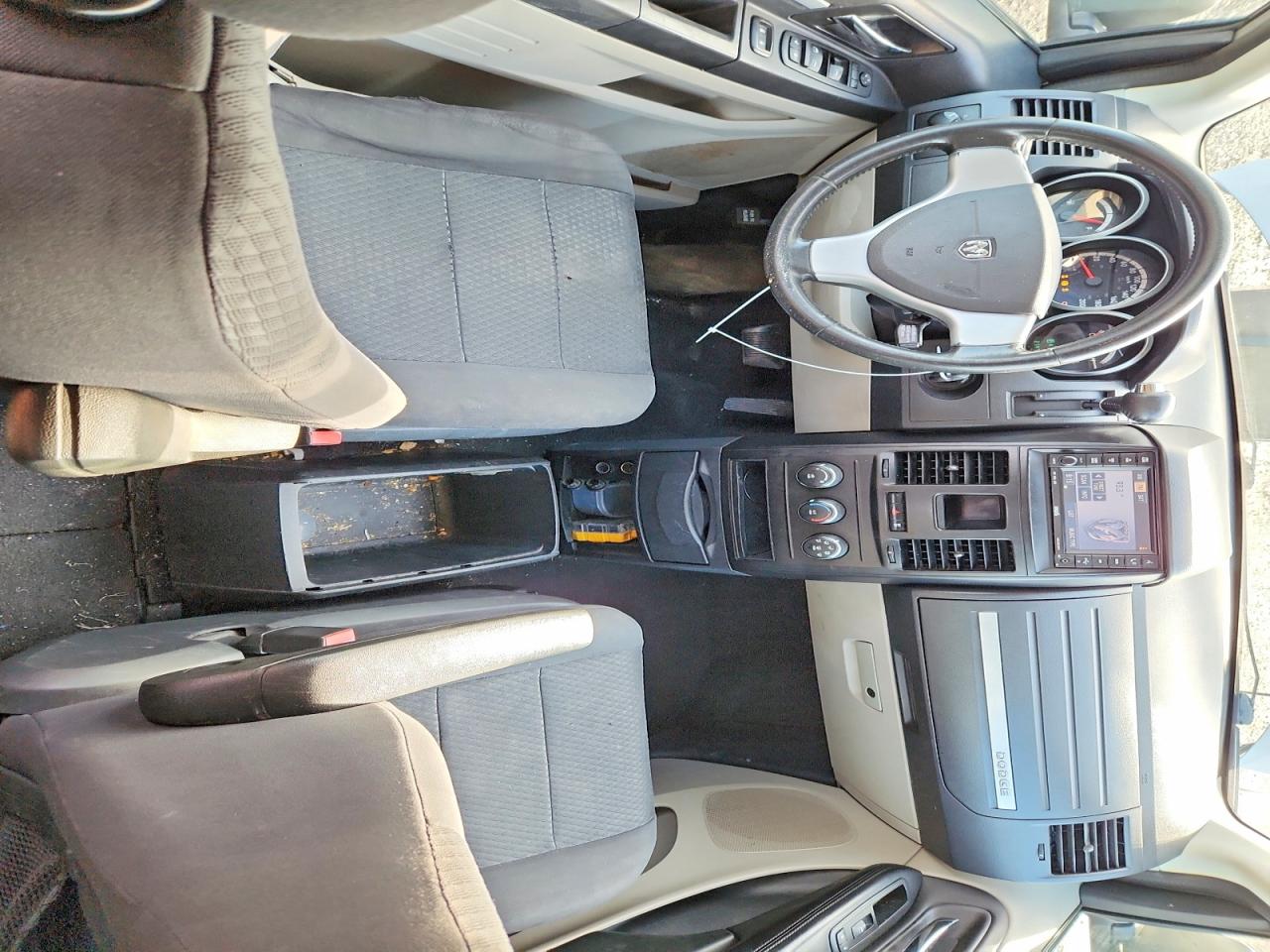 2010 Dodge Grand Caravan Se Silver vin: 2D4RN4DEXAR400681