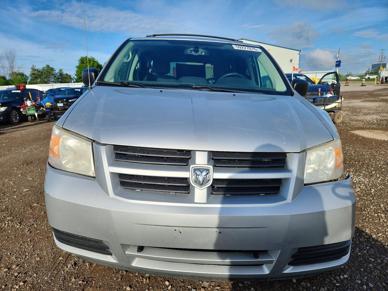2010 Dodge Grand Caravan Se Silver vin: 2D4RN4DEXAR400681