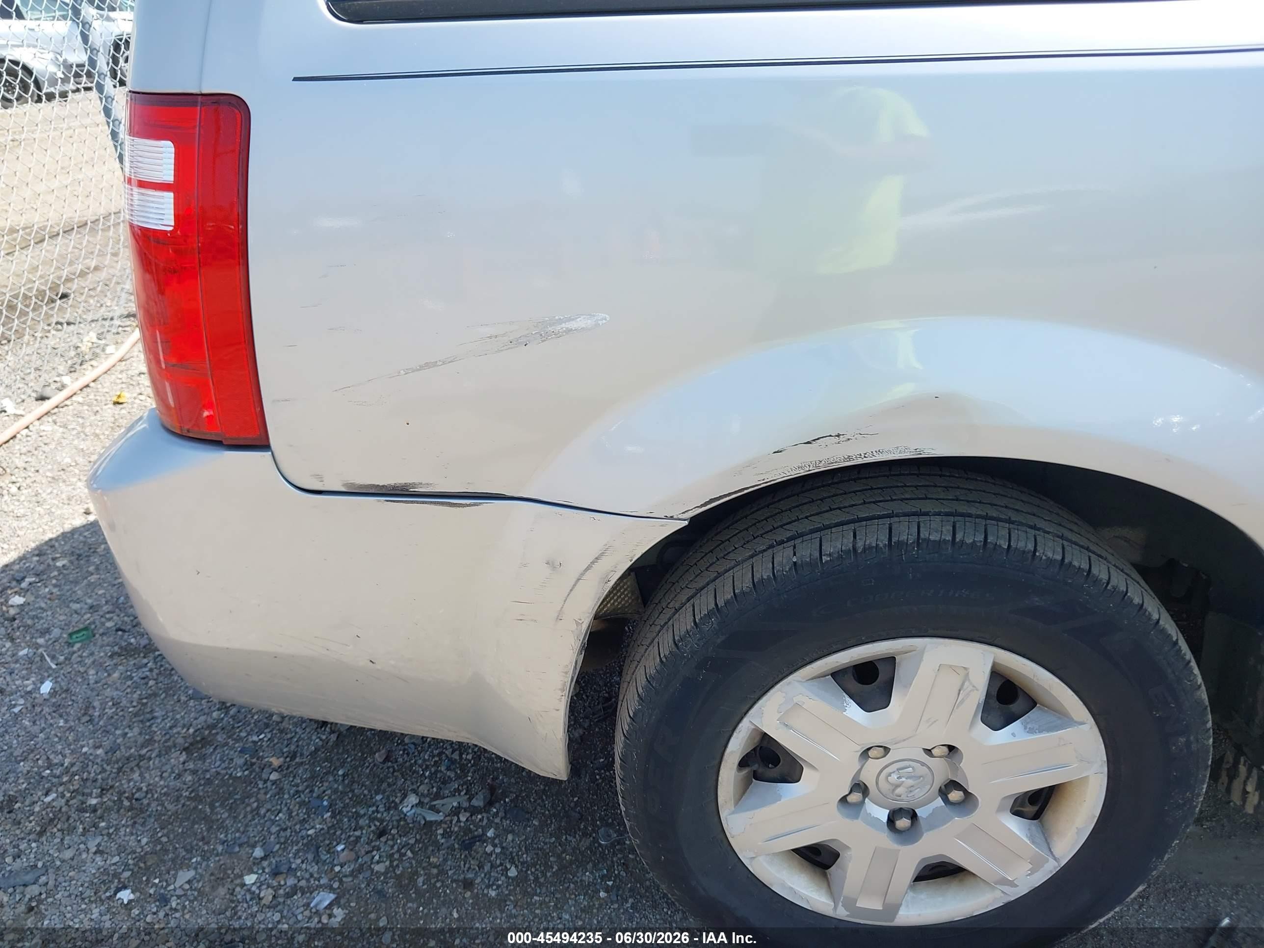 2010 Dodge Grand Caravan Se Silver vin: 2D4RN4DEXAR434992