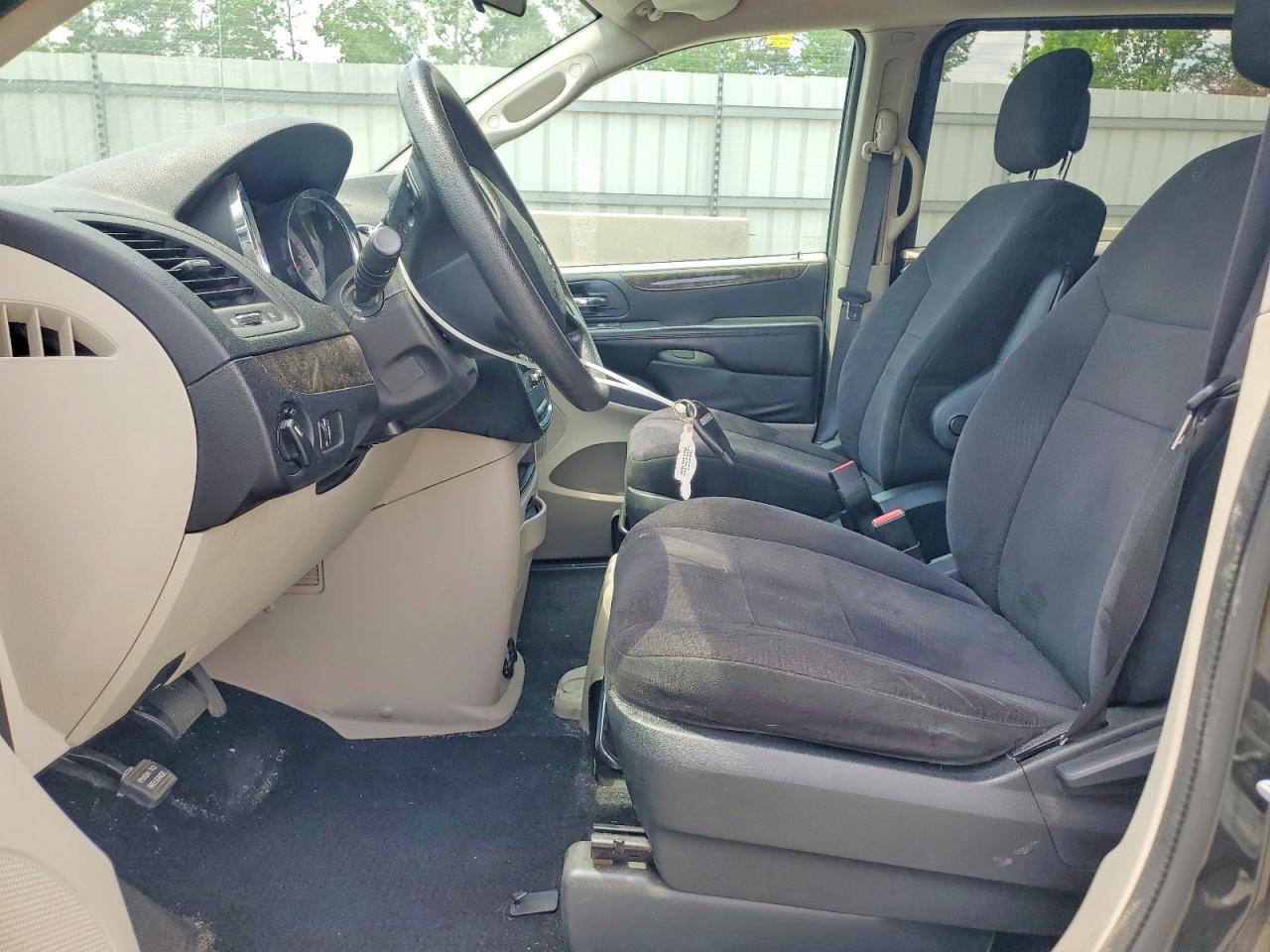 2011 Dodge Grand Caravan Express Gray vin: 2D4RN4DG0BR723687