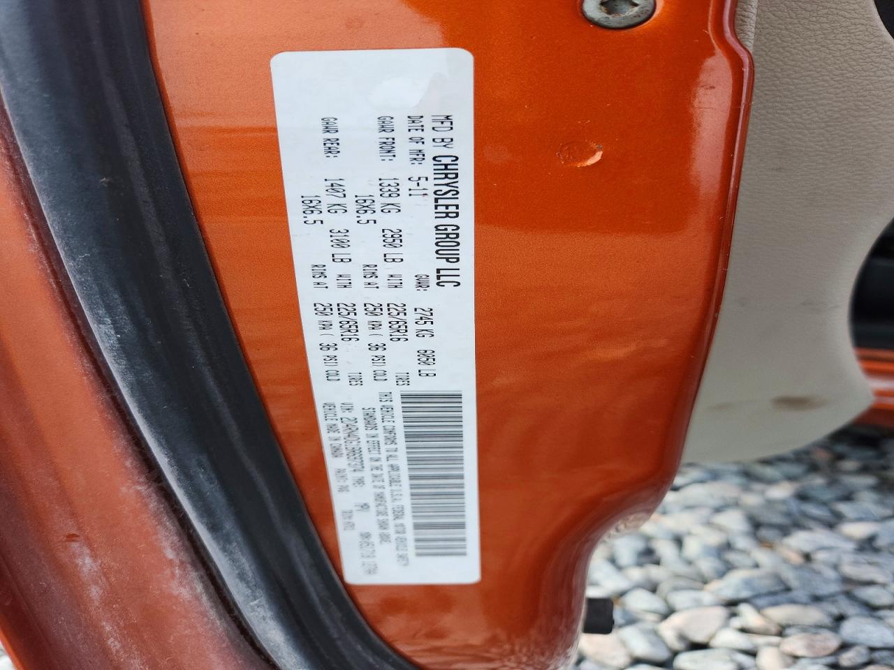 2011 Dodge Grand Caravan Express Orange vin: 2D4RN4DG1BR697374