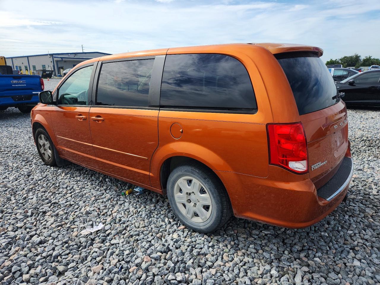 2011 Dodge Grand Caravan Express Orange vin: 2D4RN4DG1BR697374