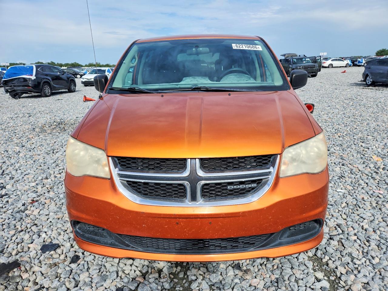 2011 Dodge Grand Caravan Express Orange vin: 2D4RN4DG1BR697374