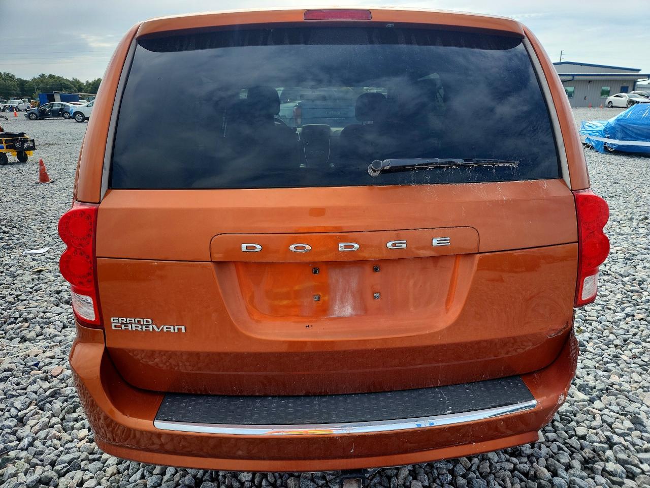 2011 Dodge Grand Caravan Express Orange vin: 2D4RN4DG1BR697374