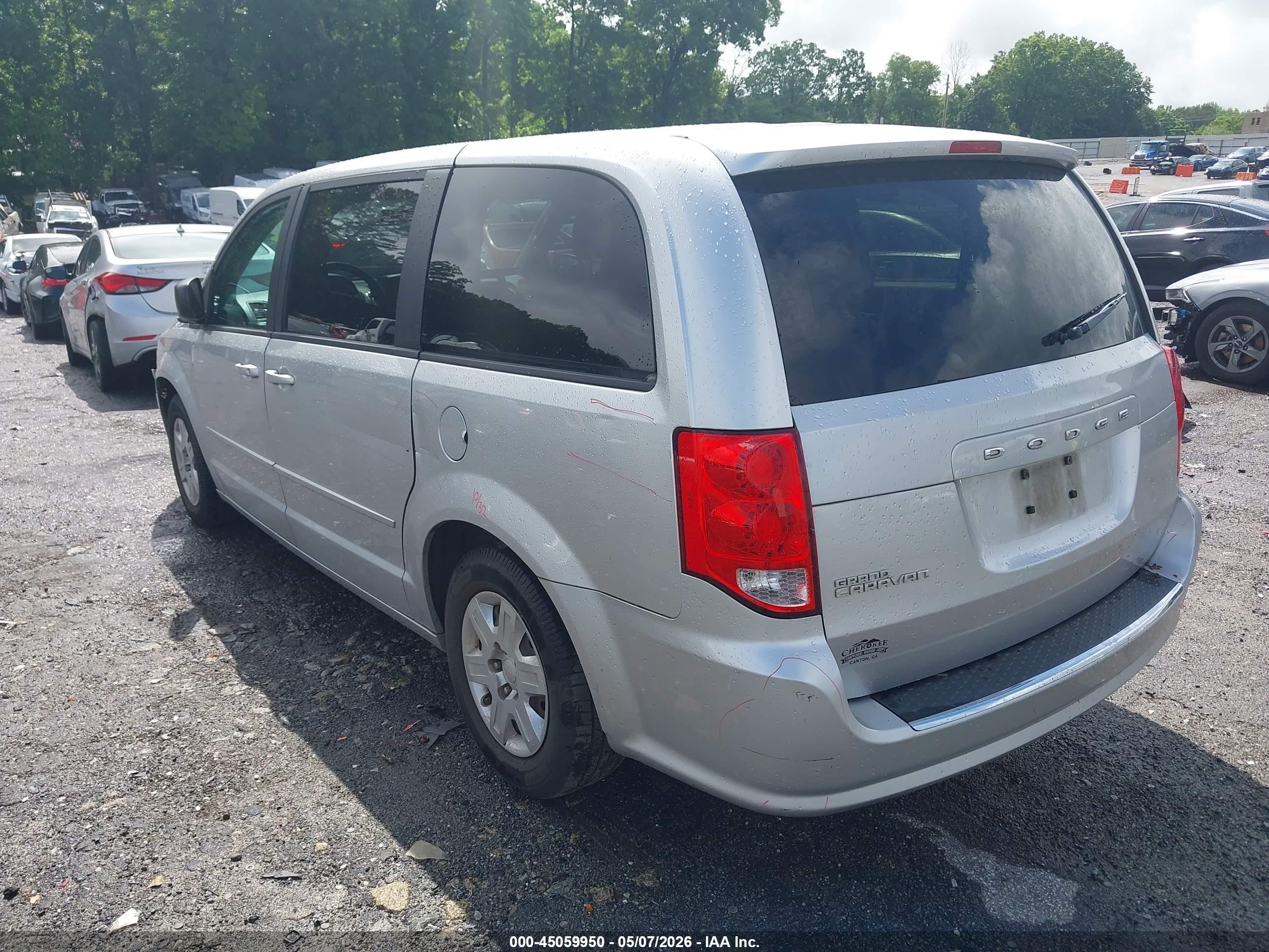 2011 Dodge Grand Caravan Express Silver vin: 2D4RN4DG2BR786323