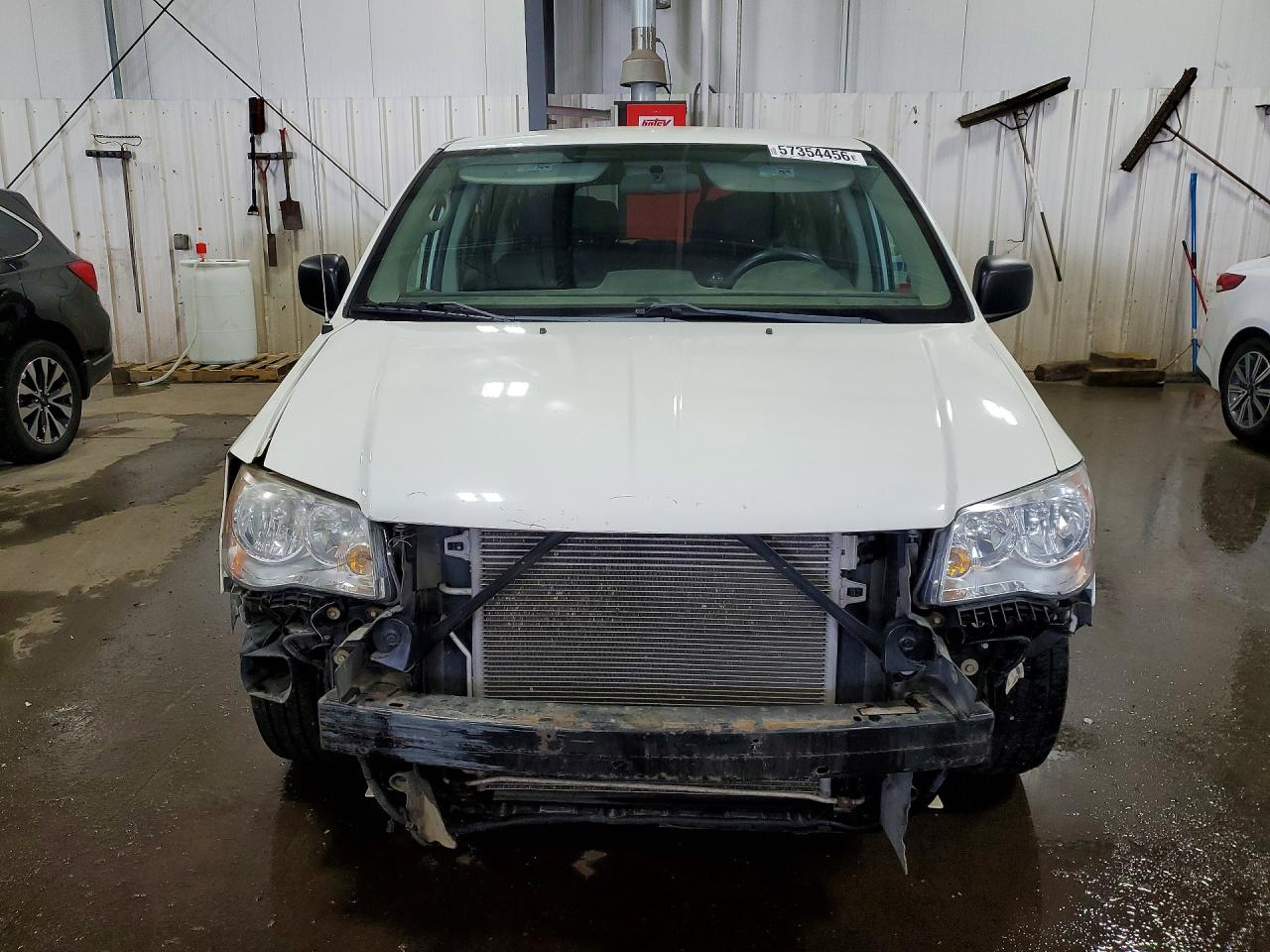 2011 Dodge Grand Caravan Express White vin: 2D4RN4DG3BR603771