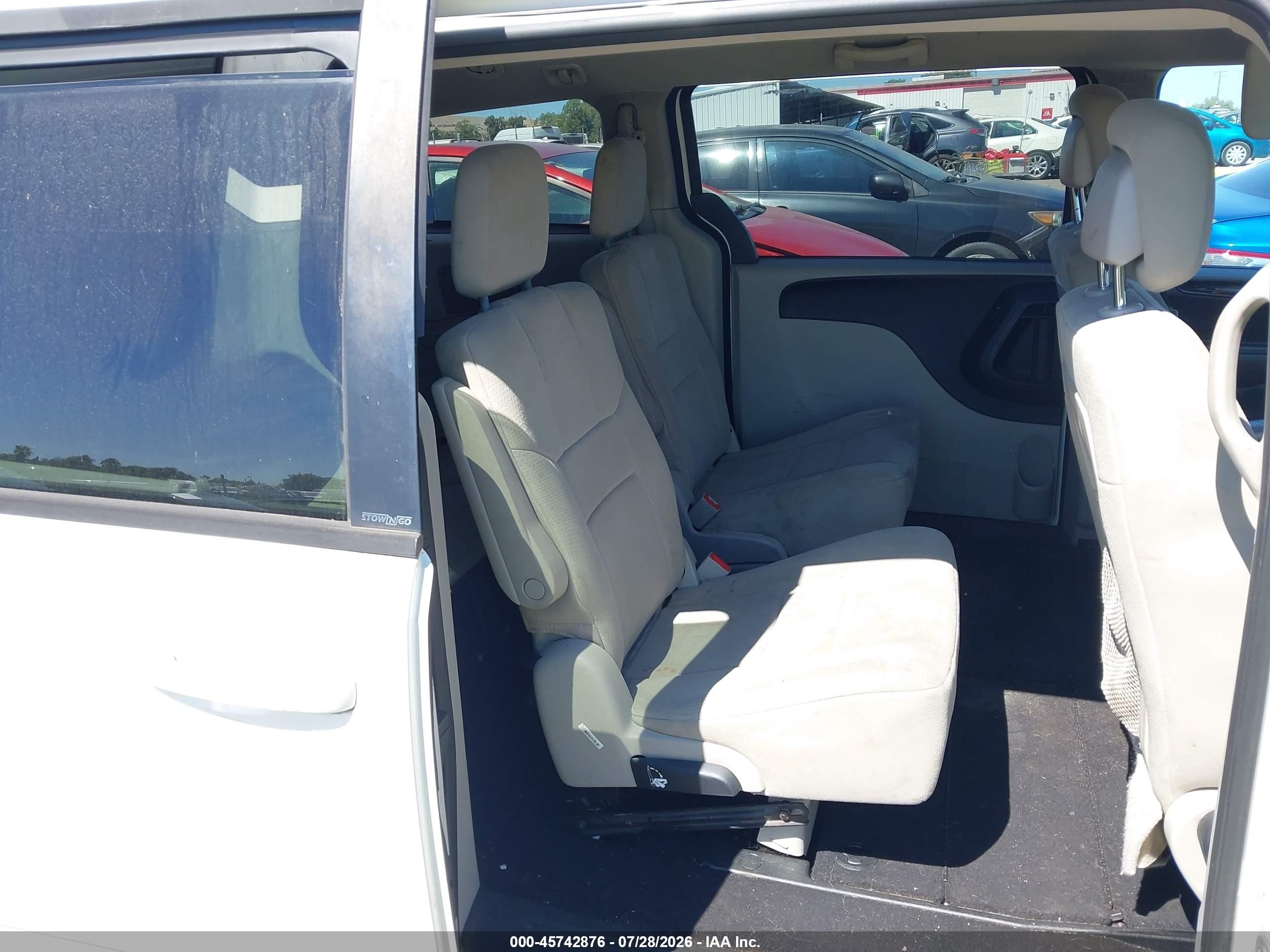 2011 Dodge Grand Caravan Express White vin: 2D4RN4DG3BR740564
