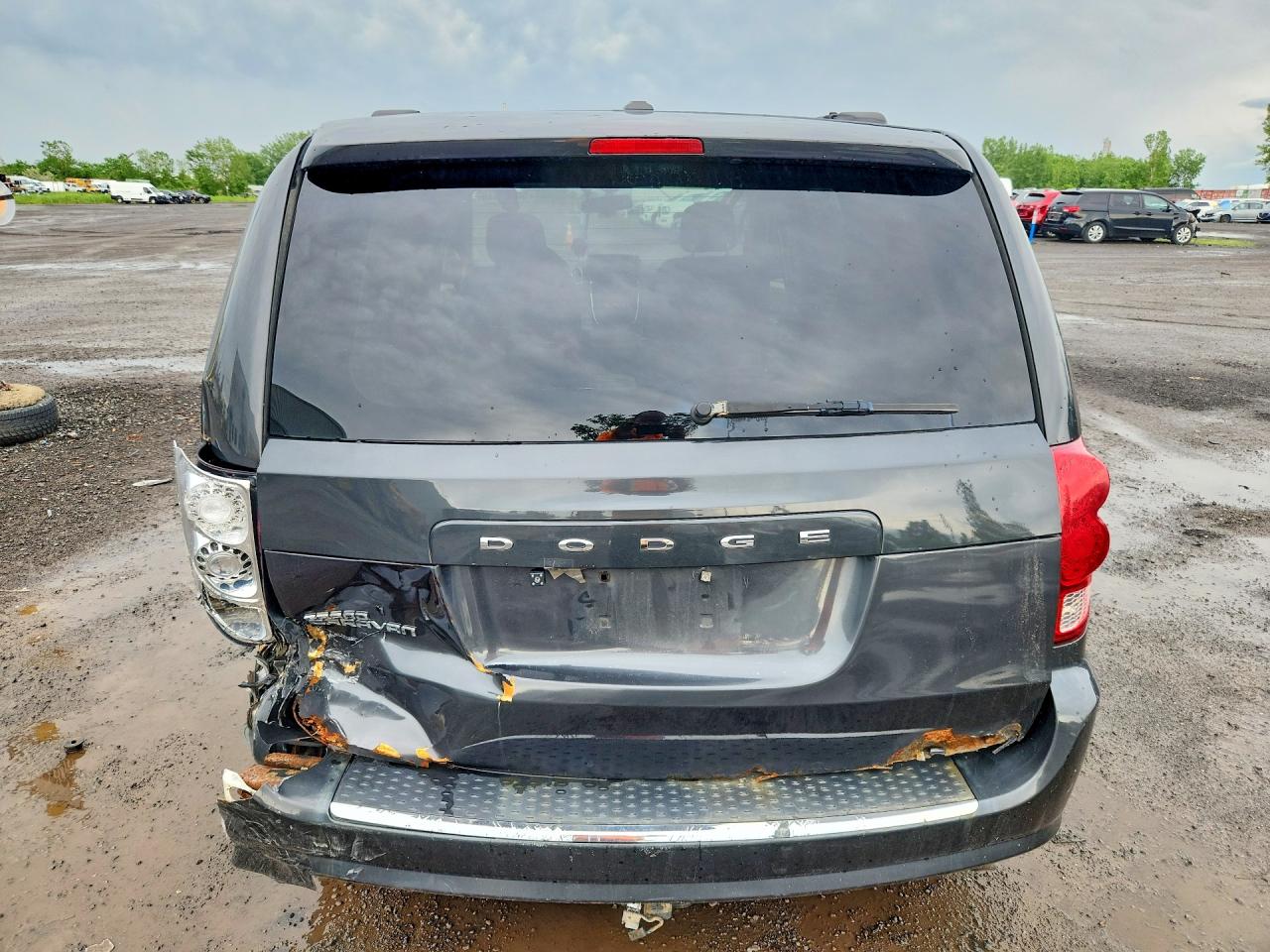 2011 Dodge Grand Caravan Express Gray vin: 2D4RN4DG4BR787571