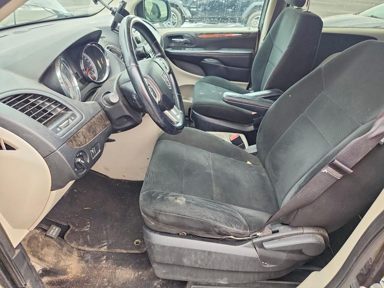 2011 Dodge Grand Caravan Express Gray vin: 2D4RN4DG4BR787571