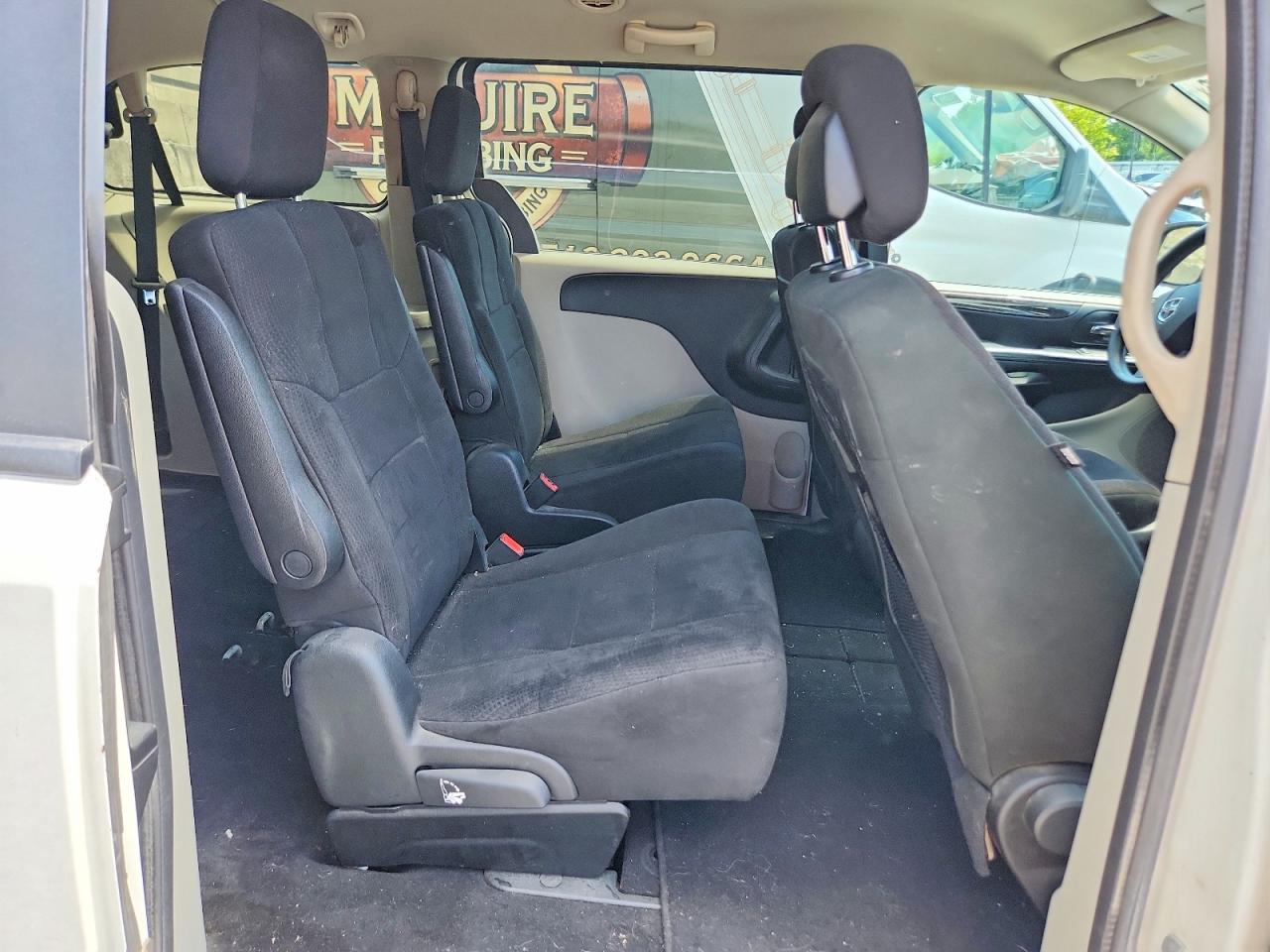 2011 Dodge Grand Caravan Express White vin: 2D4RN4DG5BR654561